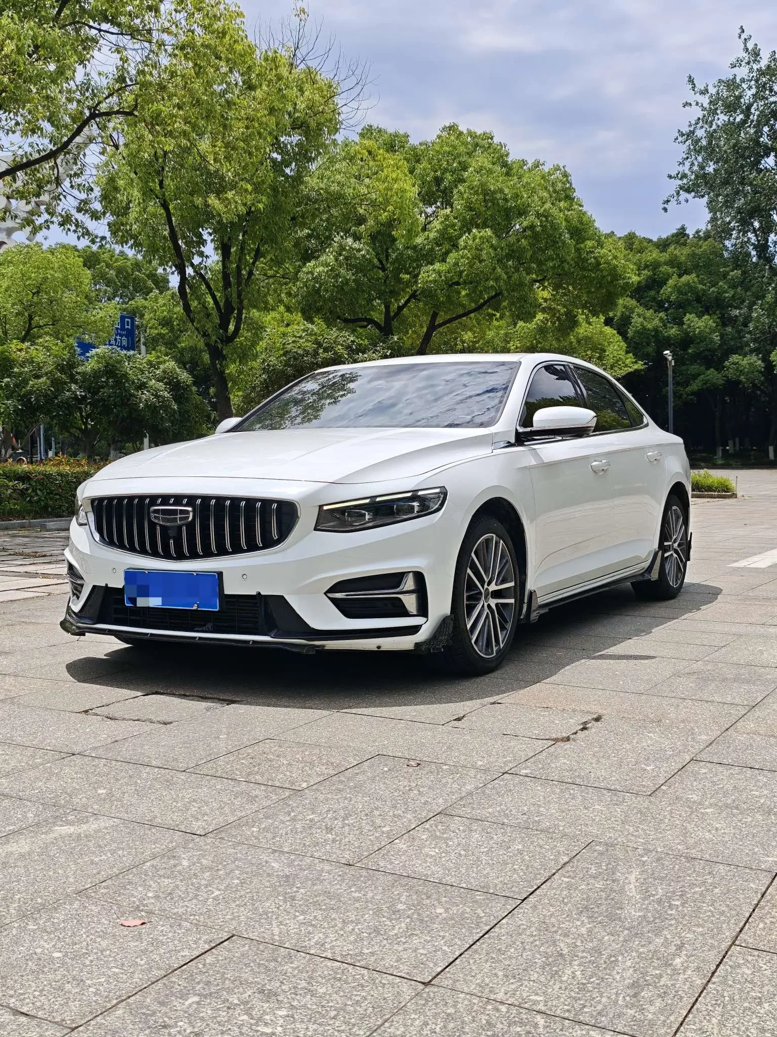 Geely emgrand