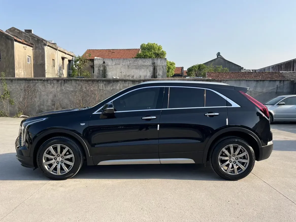 Cadillac XT4