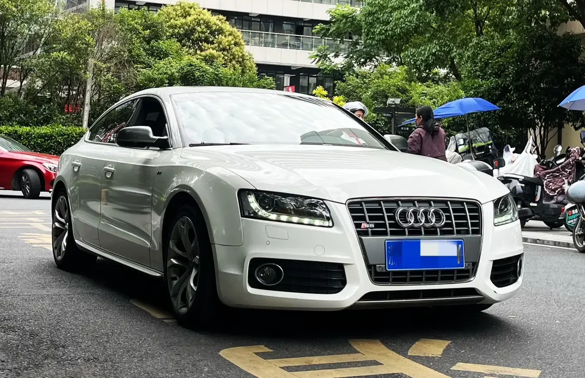 Audi S5
