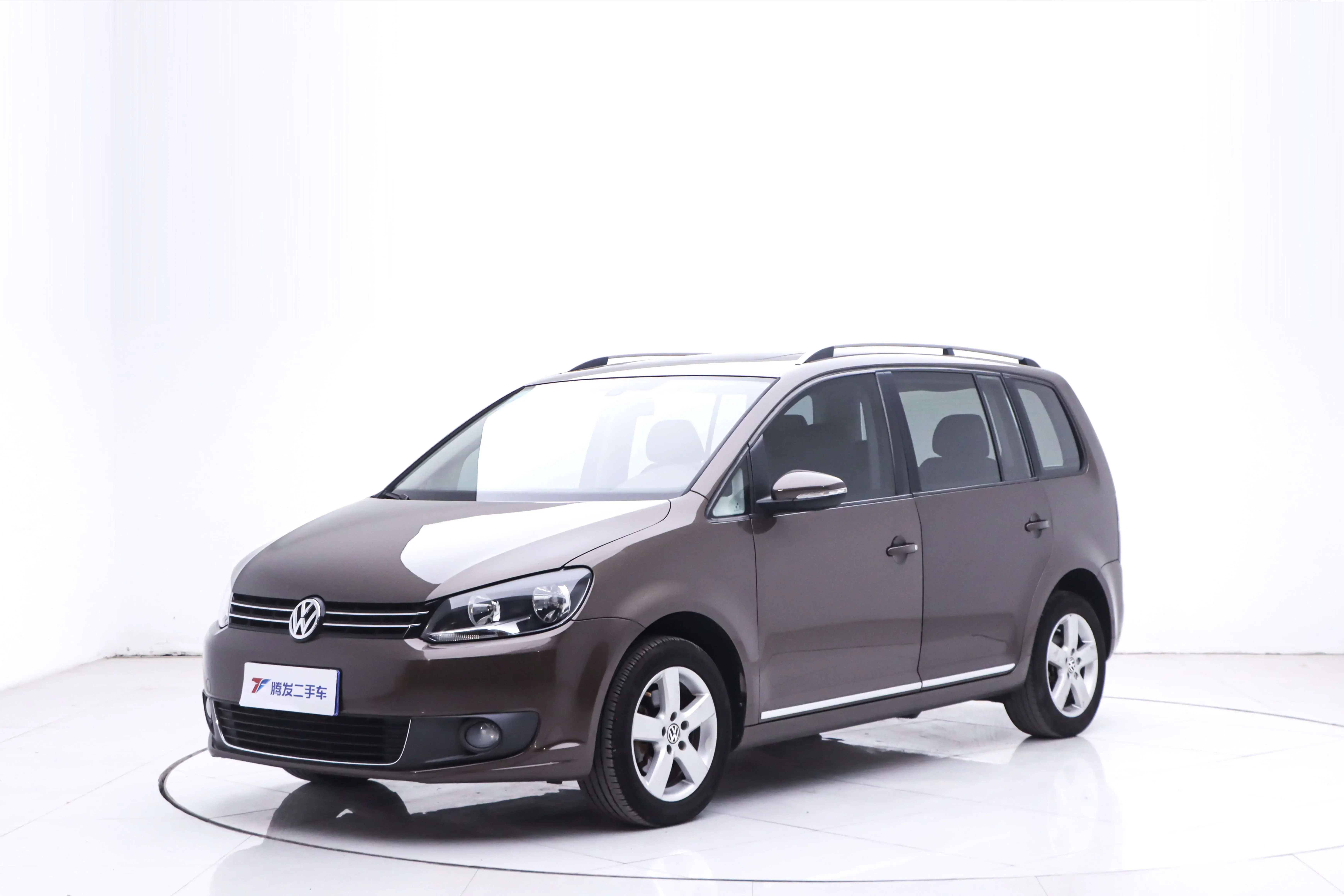 Volkswagen Touran  из Китая