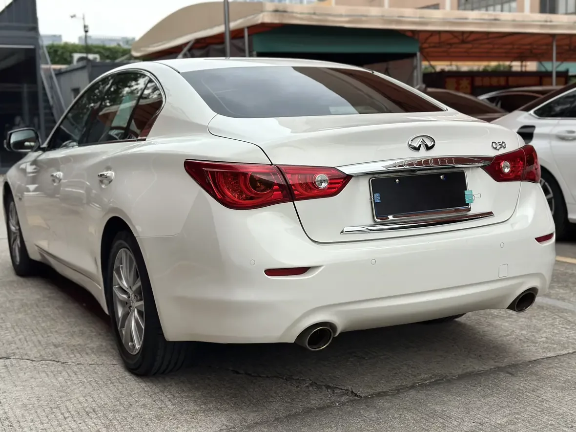 Infiniti Q50