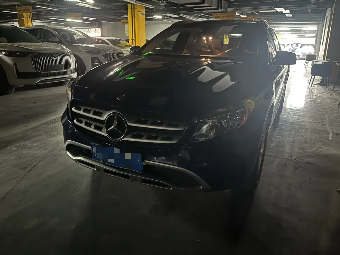 Mercedes-Benz GLA