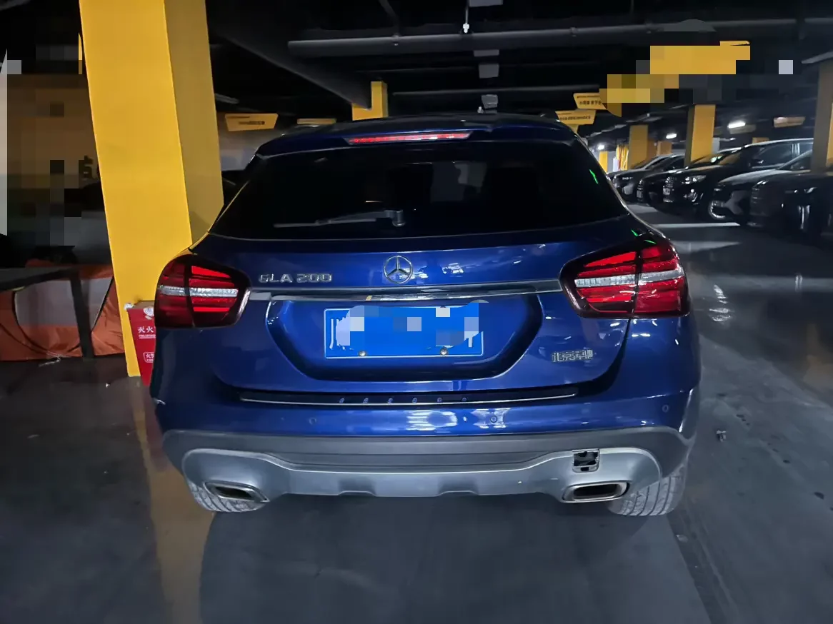 Mercedes-Benz GLA