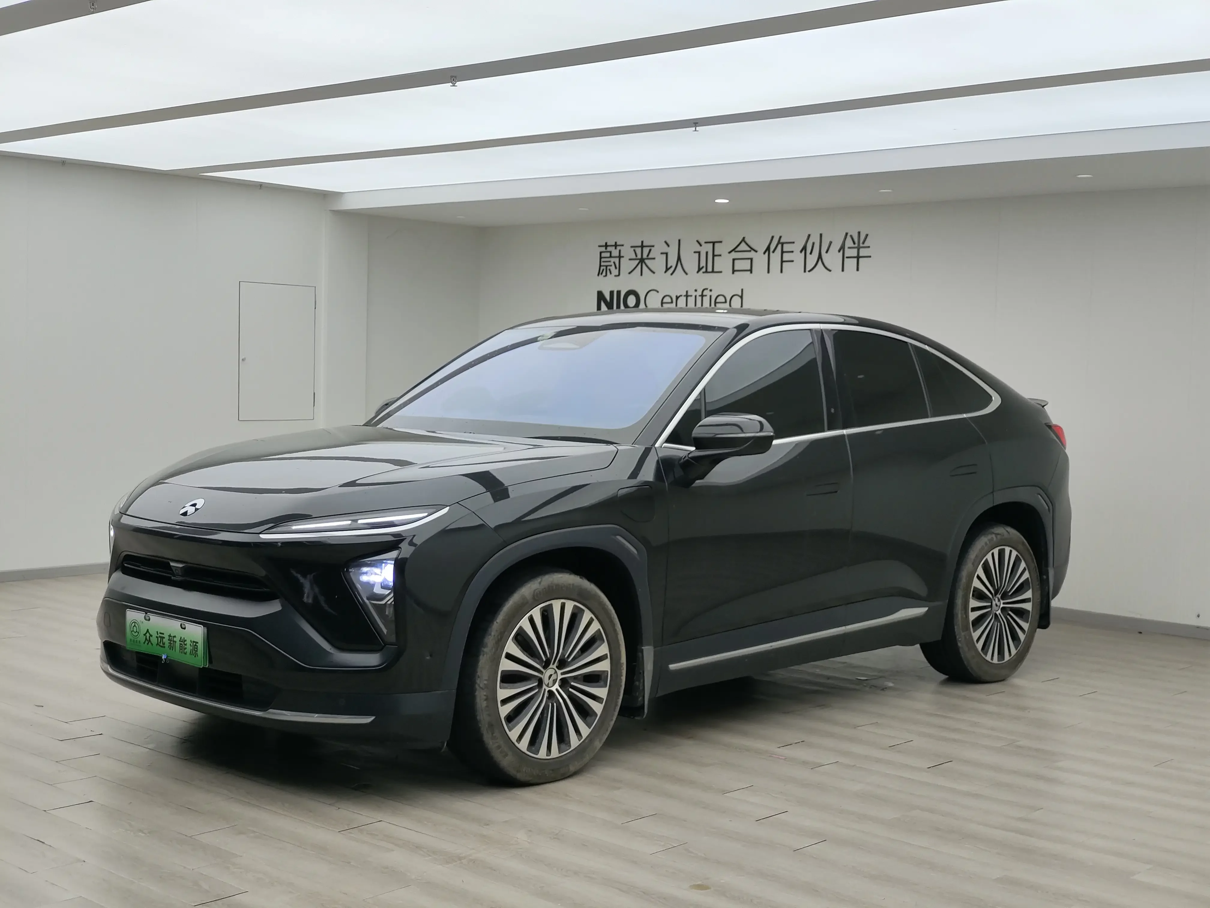 NIO EC6  из Китая