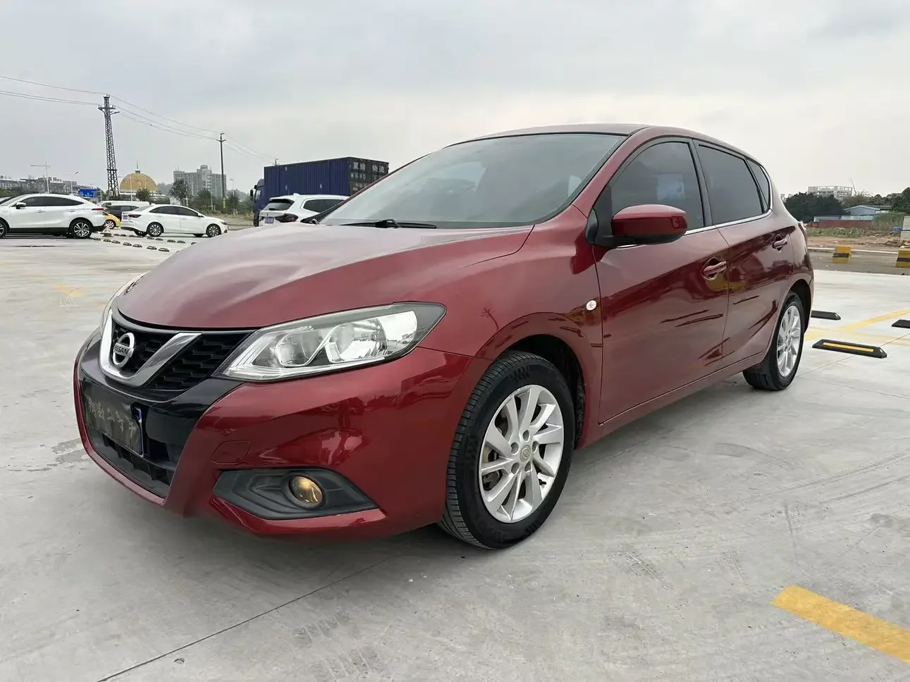 Nissan Tiida