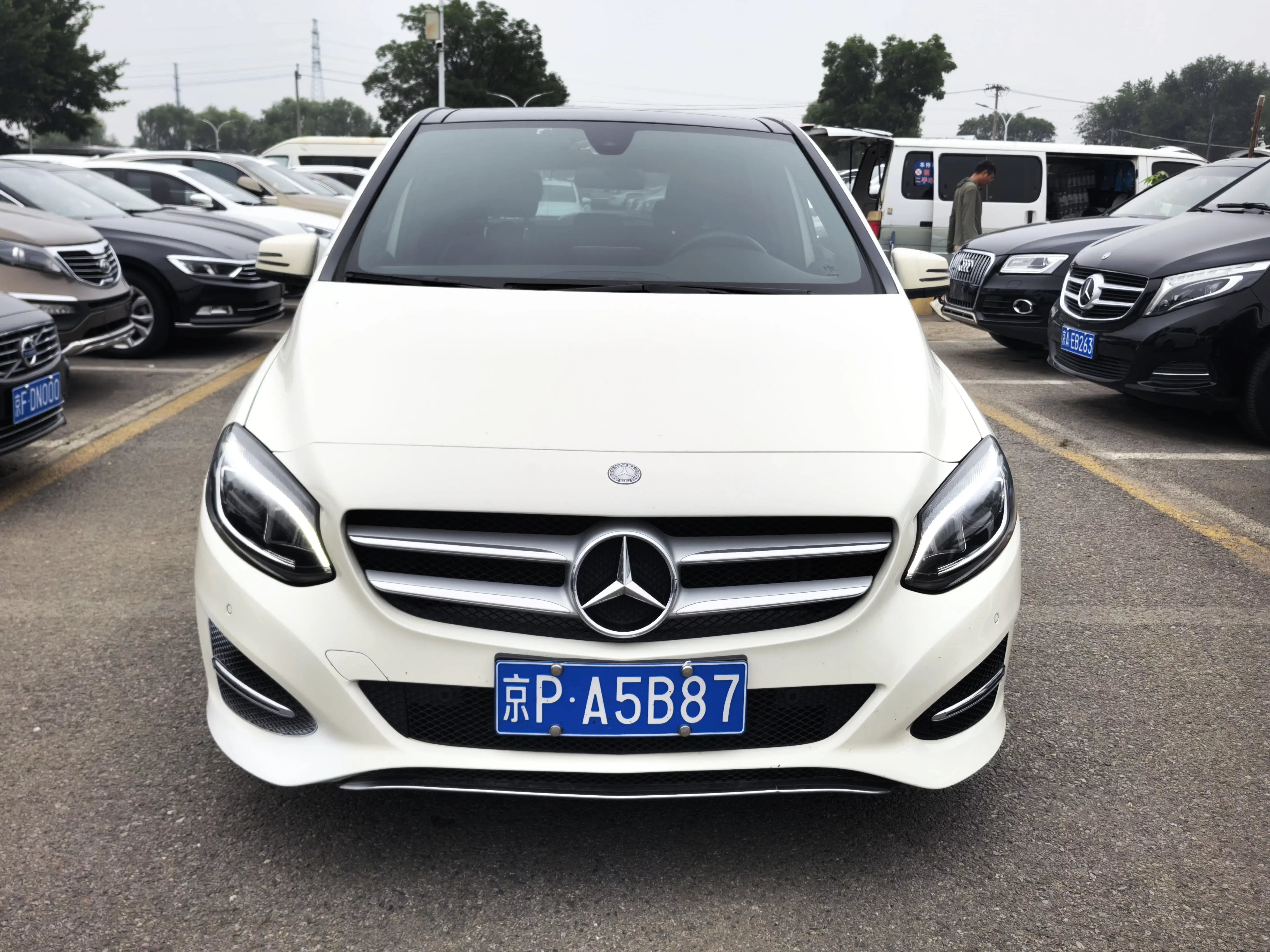 Mercedes-Benz B Class