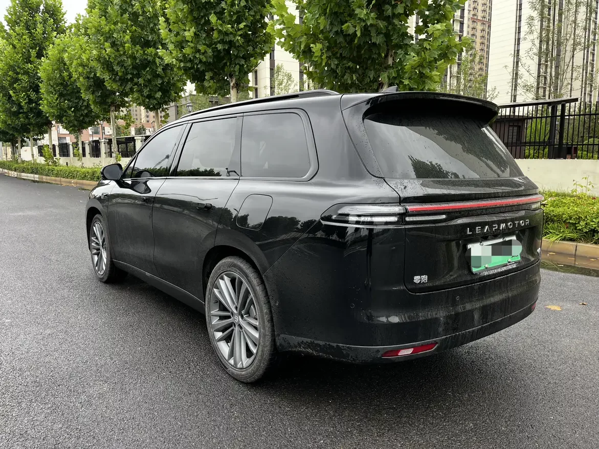 Leapmotor C16
