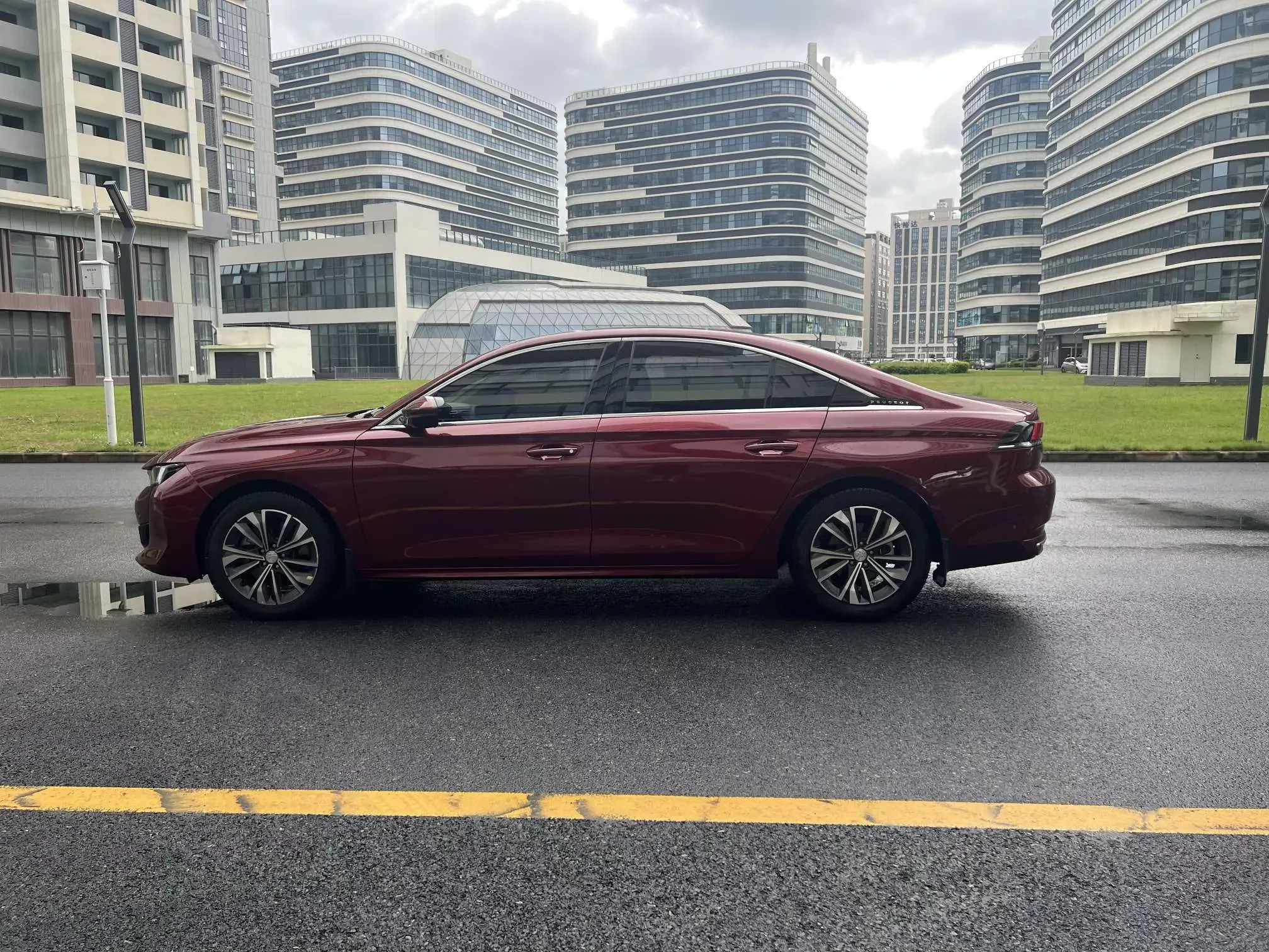 Peugeot 508L