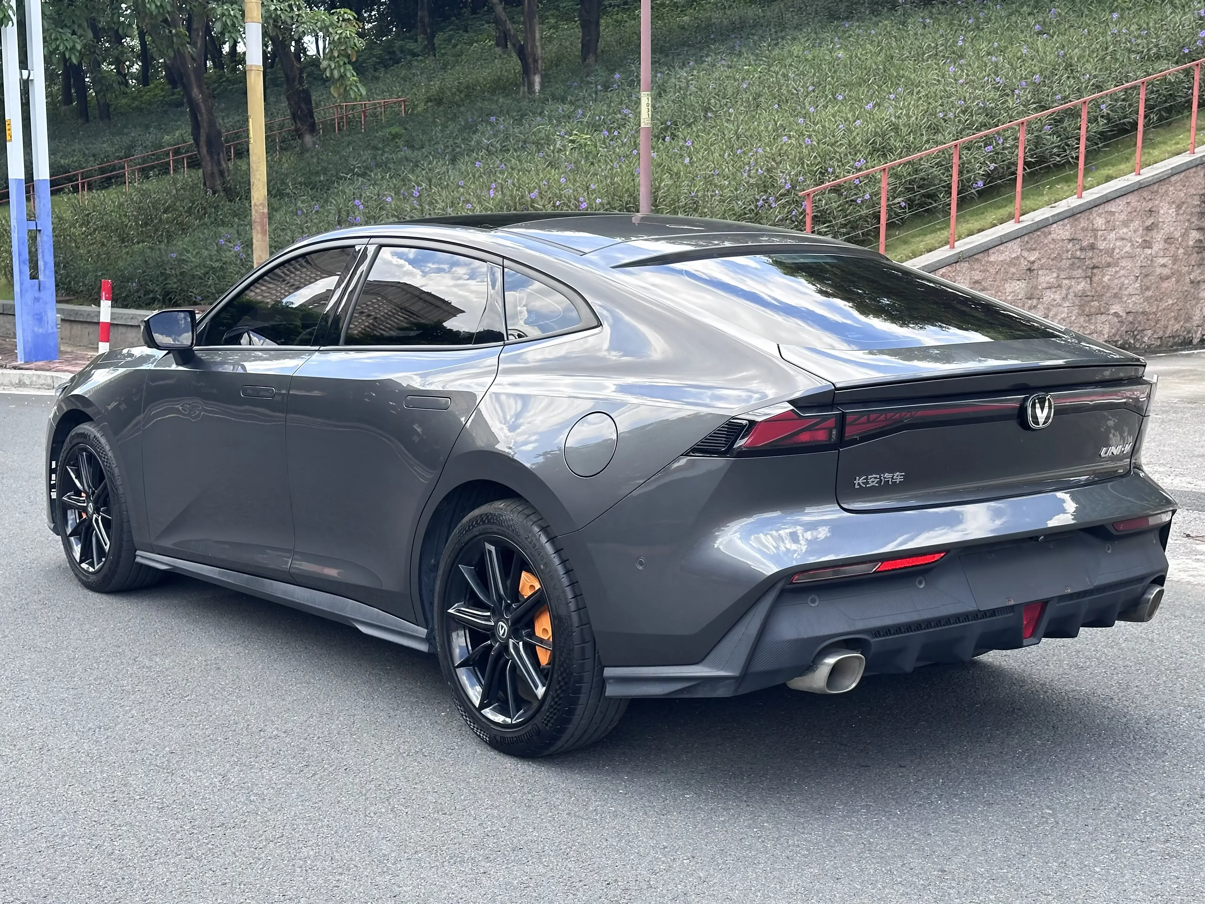 Changan UNI-V