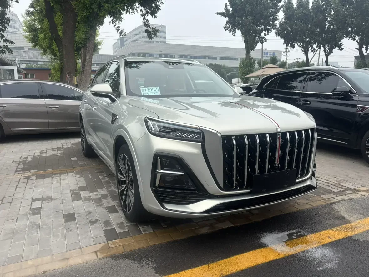 Hongqi HS5