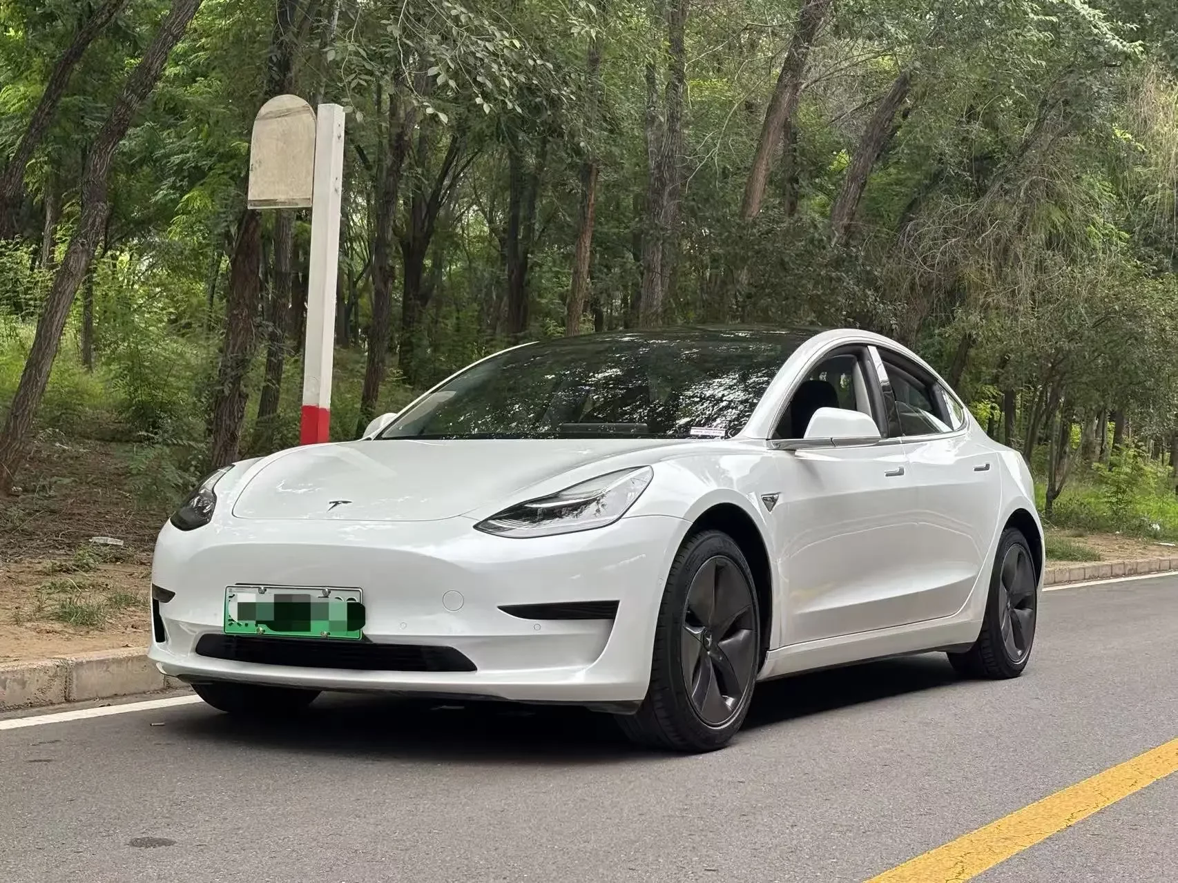 Tesla Model 3  из Китая