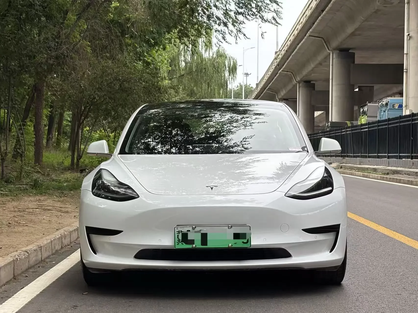 Tesla Model 3  из Китая