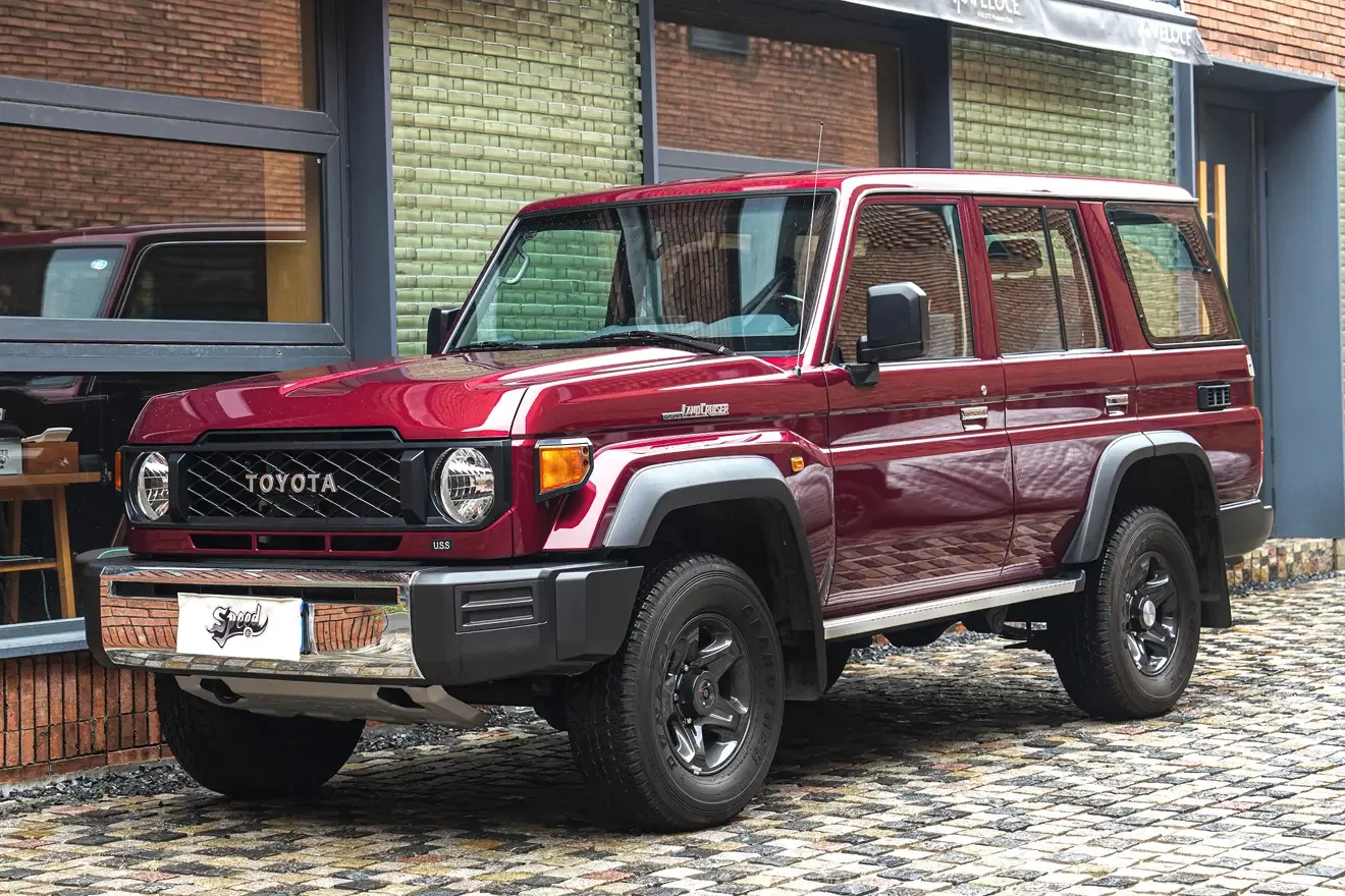 Toyota Land Cruiser 70 Series