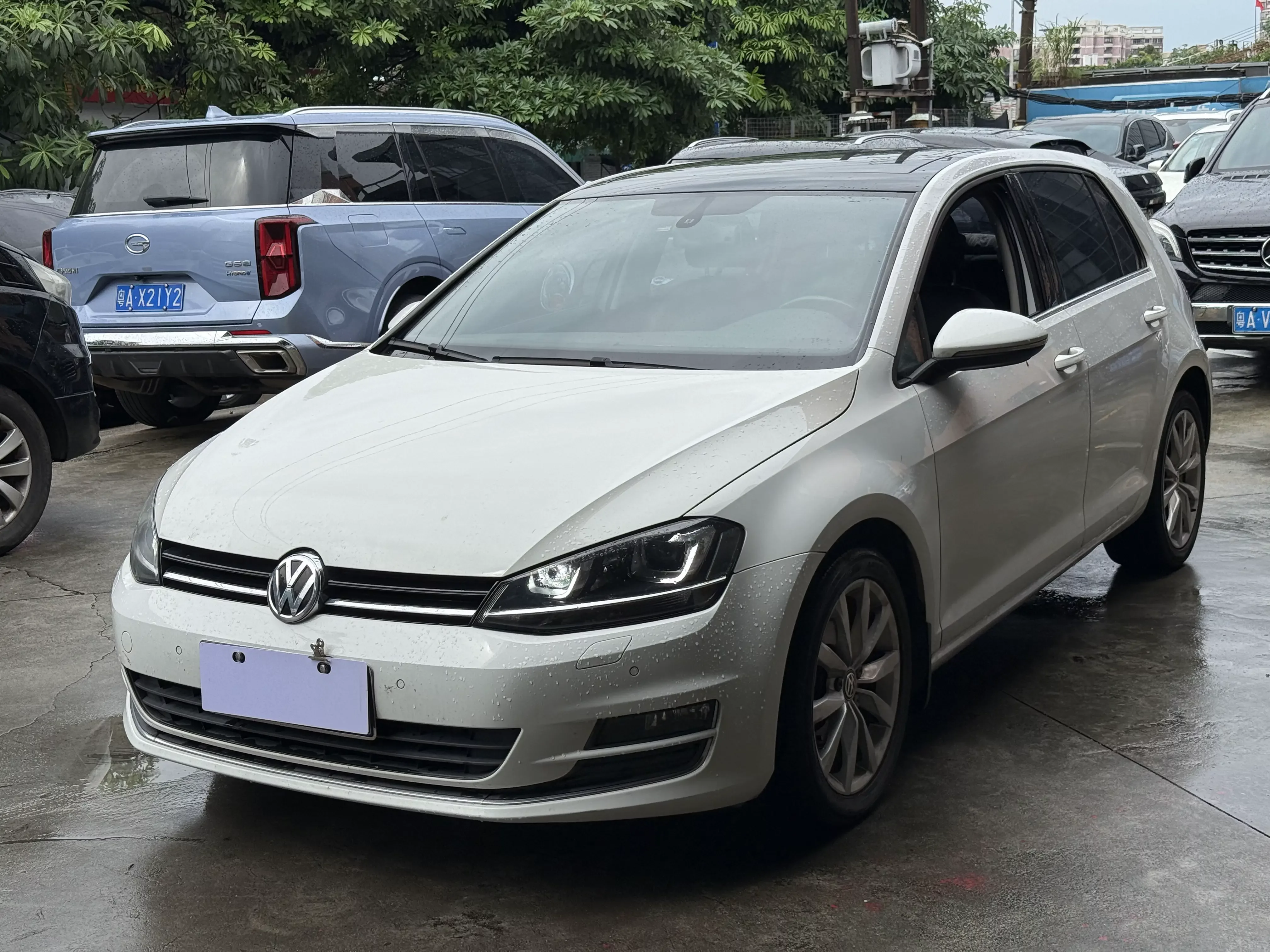 Volkswagen golf