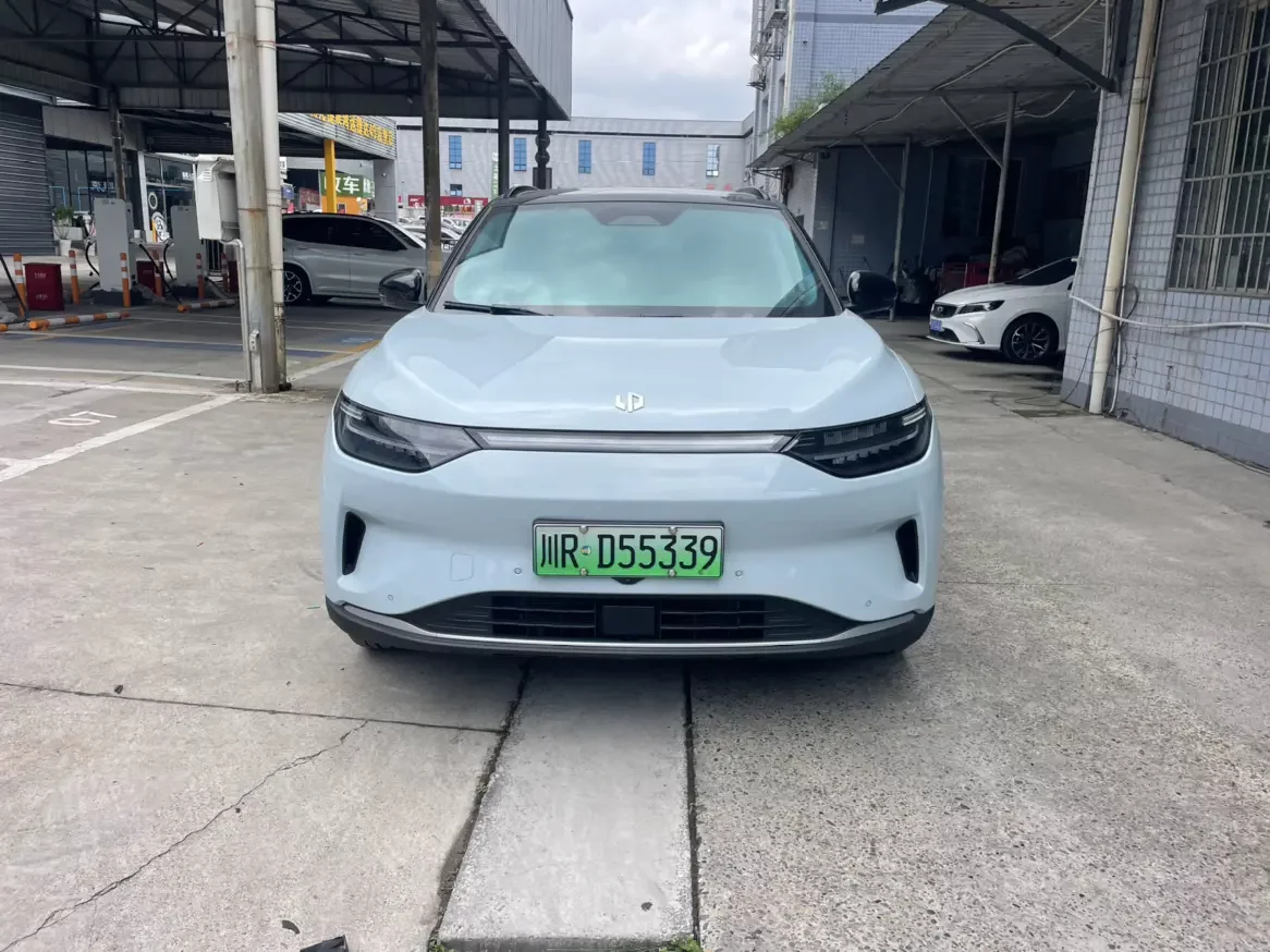 Leapmotor Zero running C11