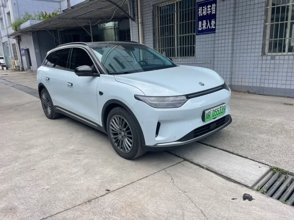 Leapmotor Zero running C11
