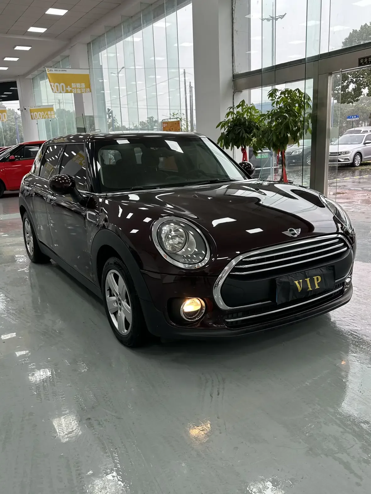 MINI CLUBMAN