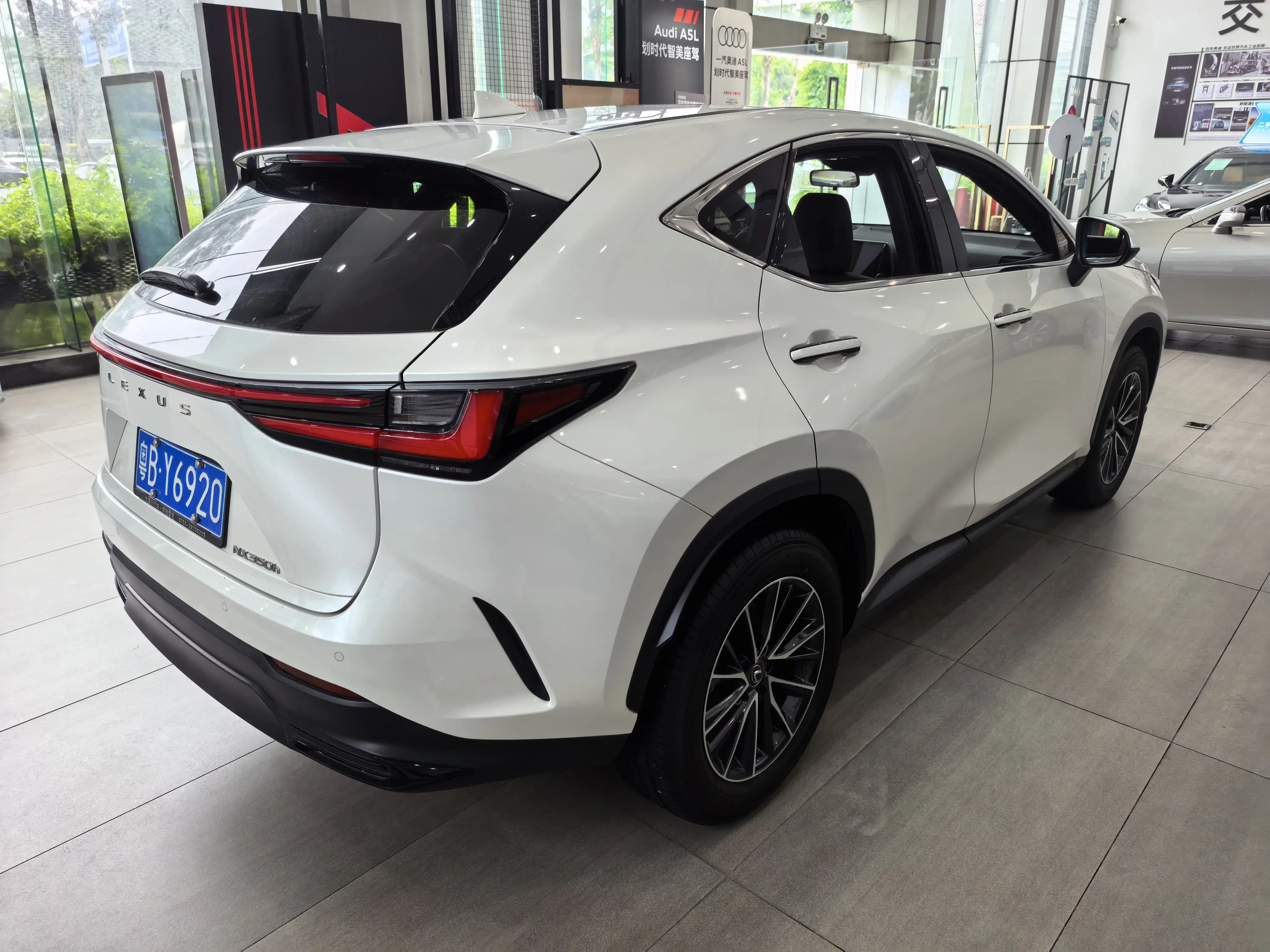 Lexus NX