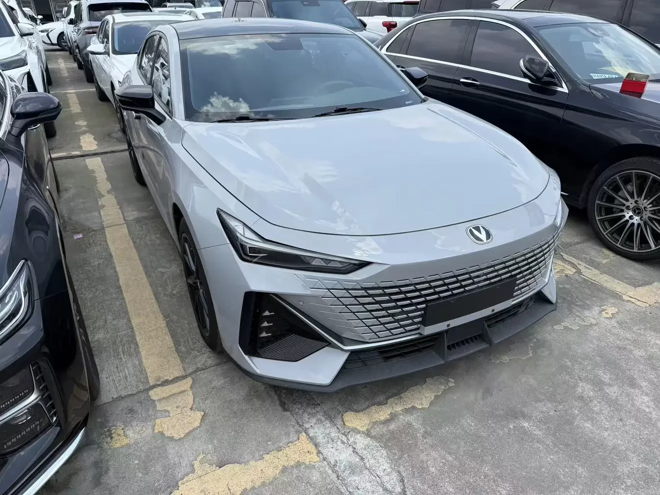 Changan UNI-V