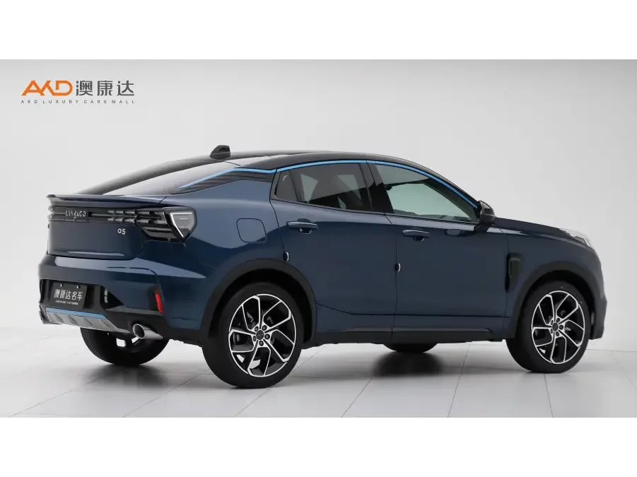 Lynk & Co 05