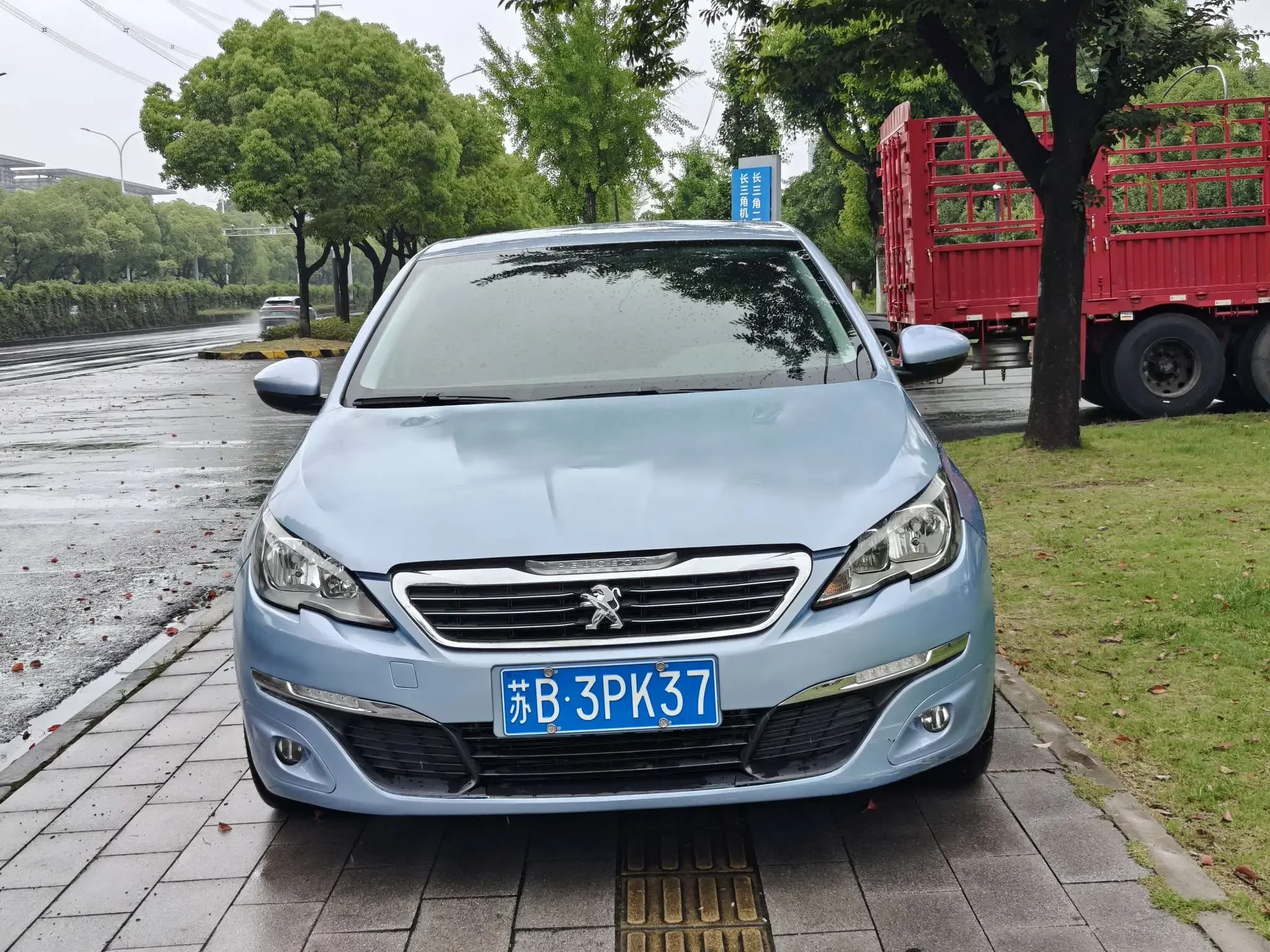 Peugeot 308S