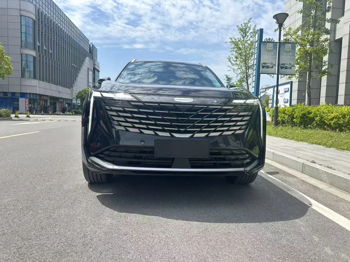 Geely Atlas L