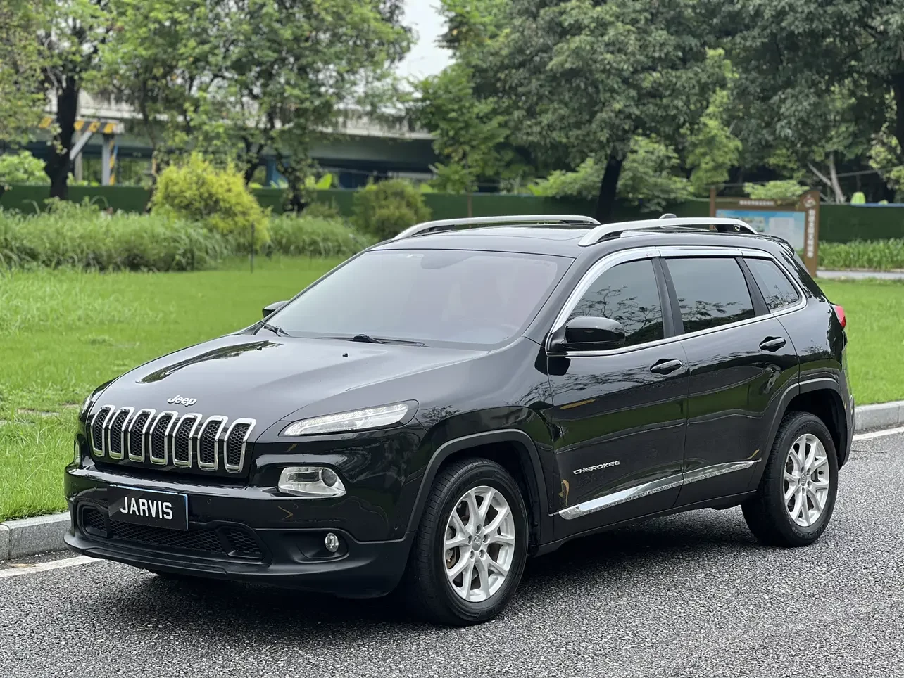 Jeep Cherokee  из Китая