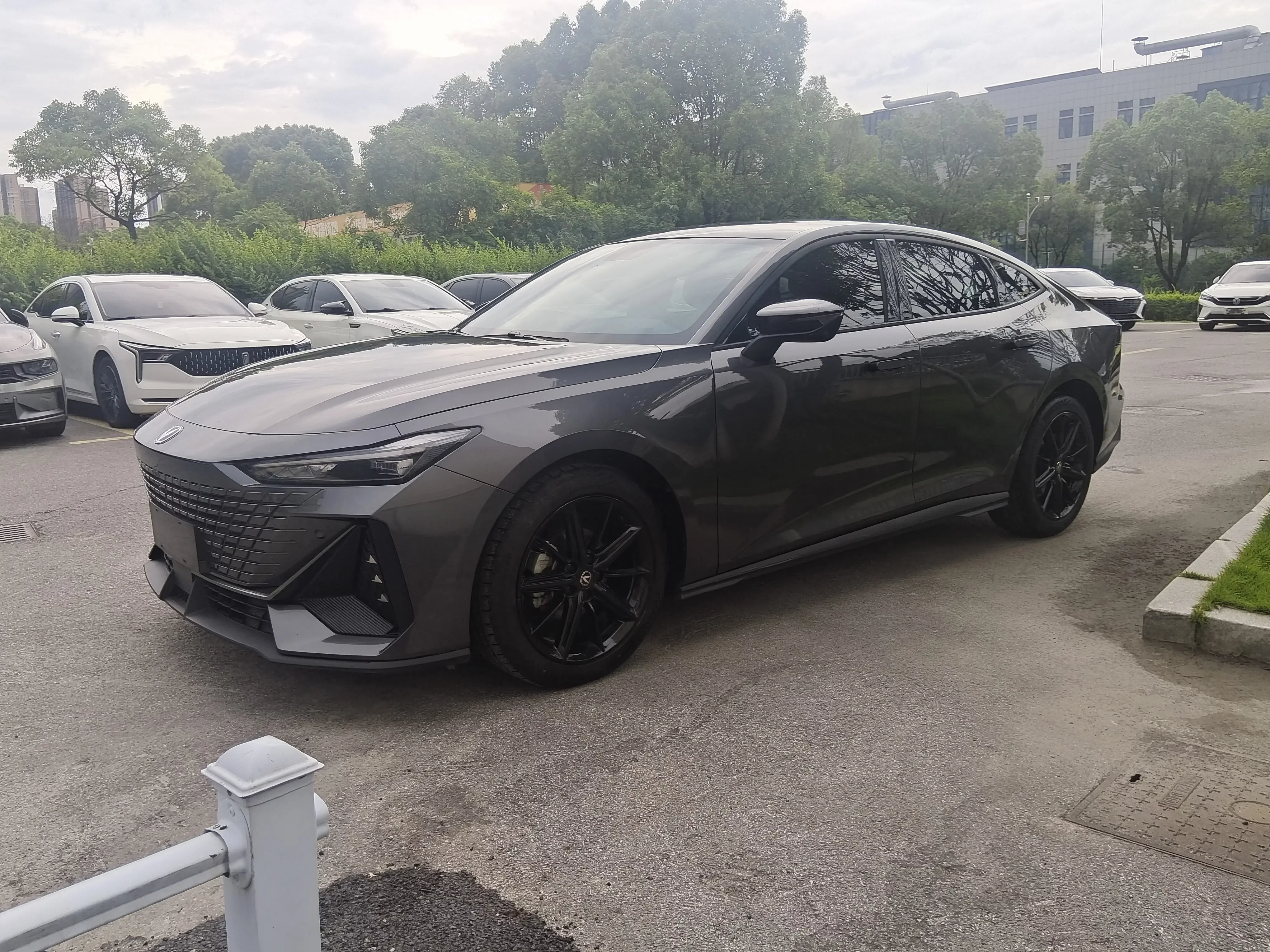 Changan UNI-V