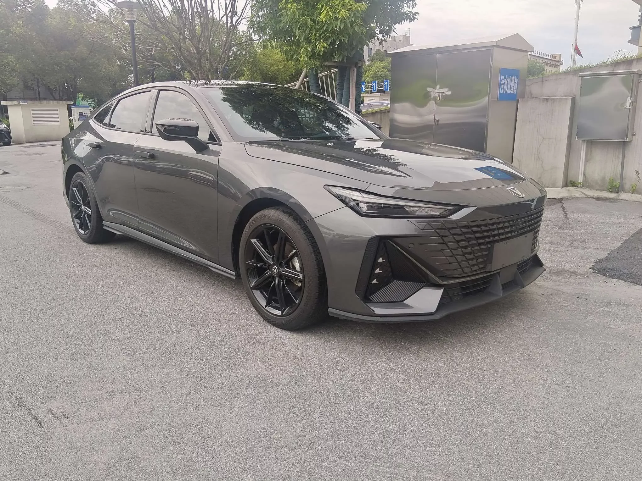 Changan UNI-V