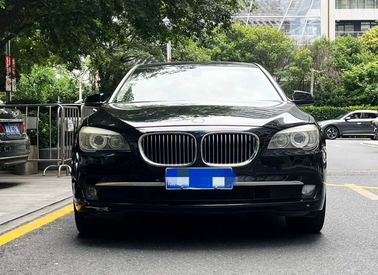 BMW 7 Series  из Китая