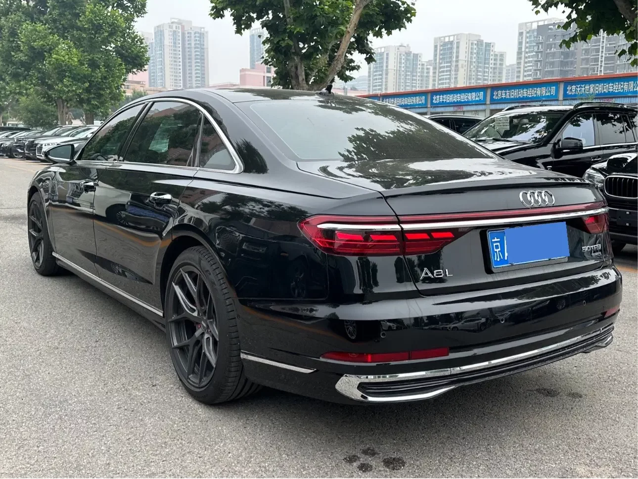 Audi A8