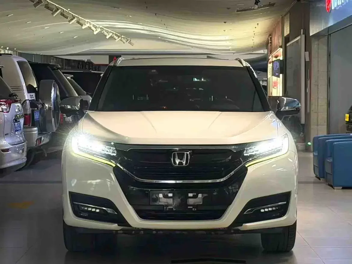 Honda UR-V