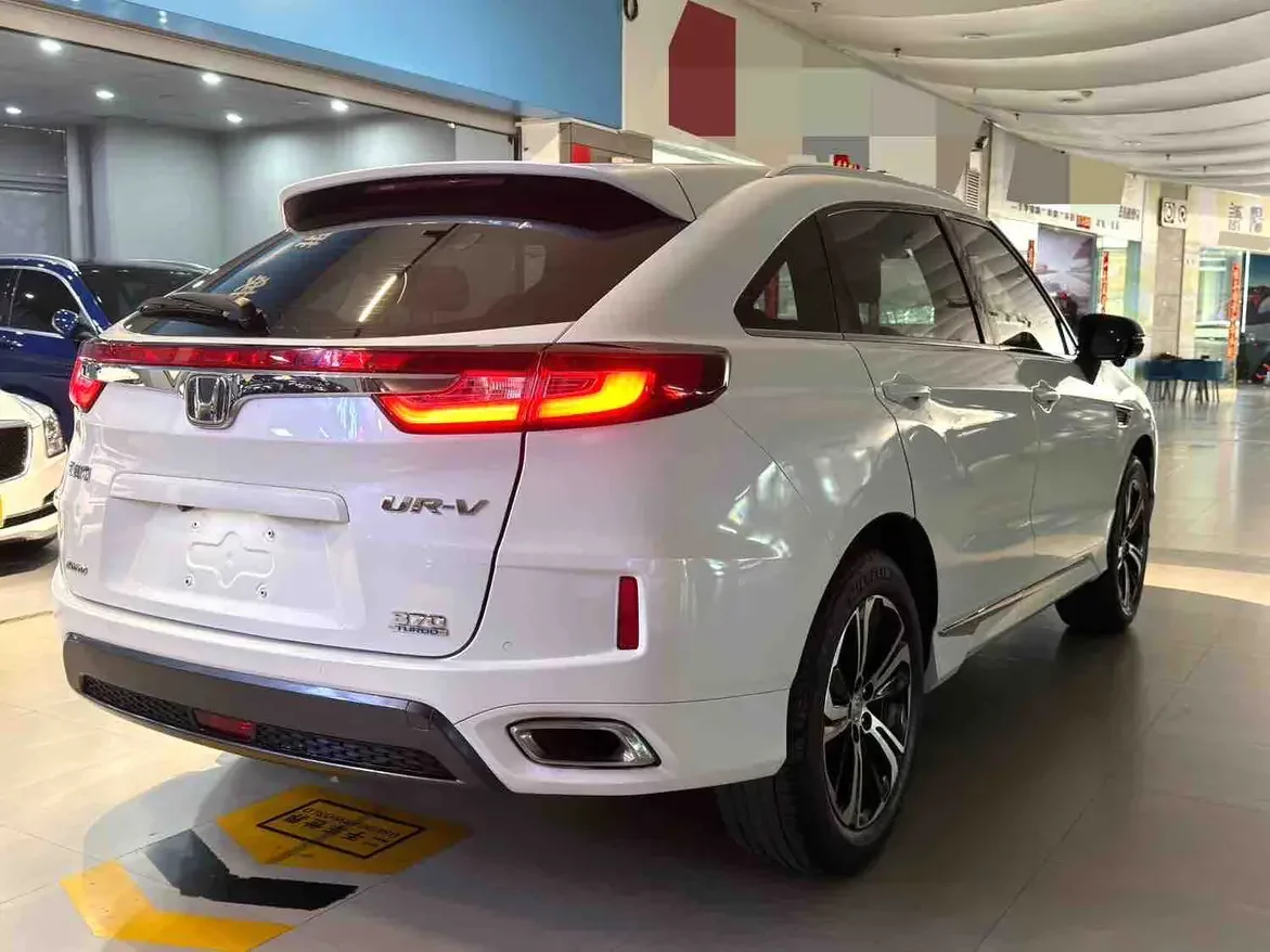 Honda UR-V