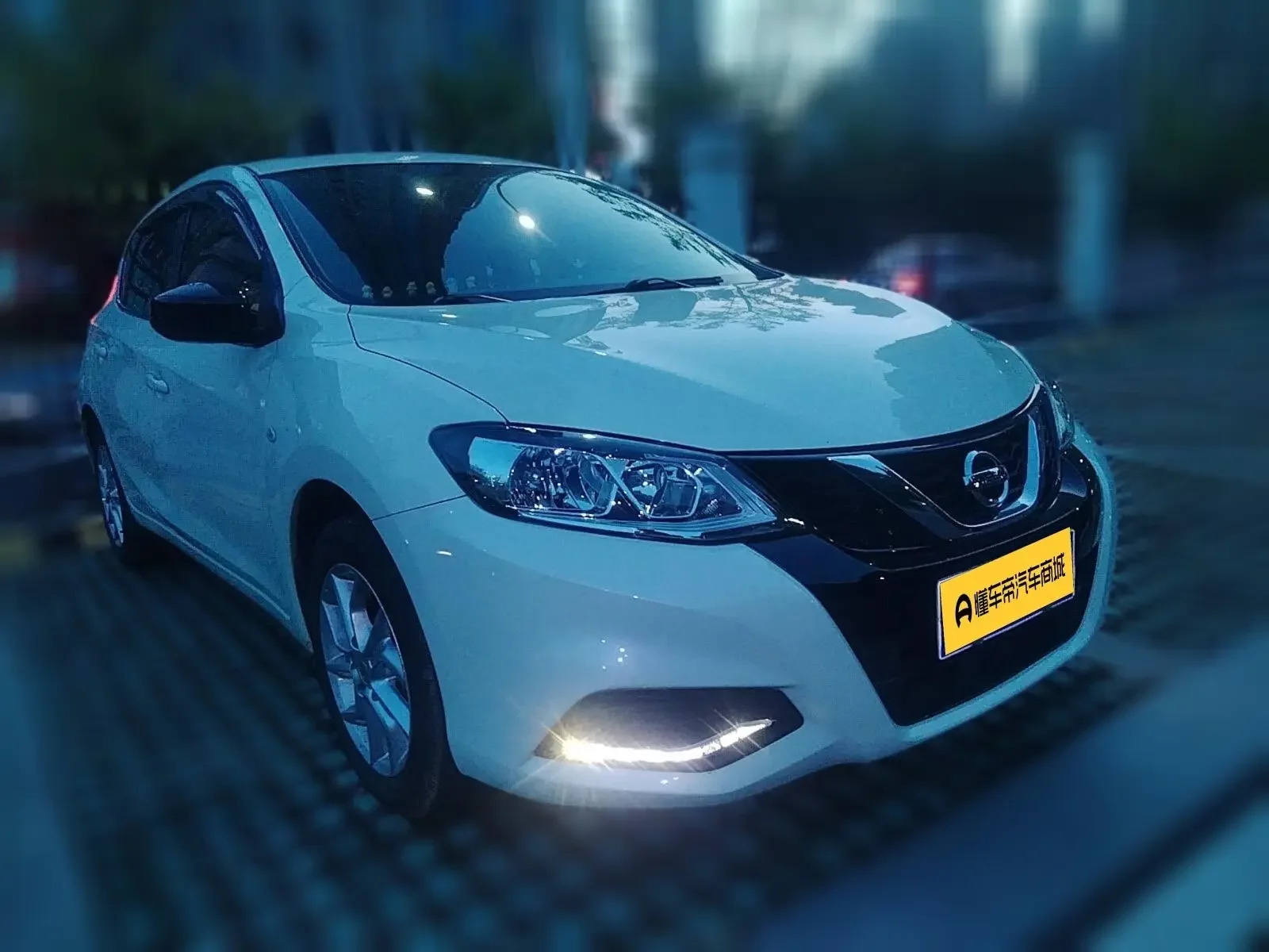 Nissan Tiida