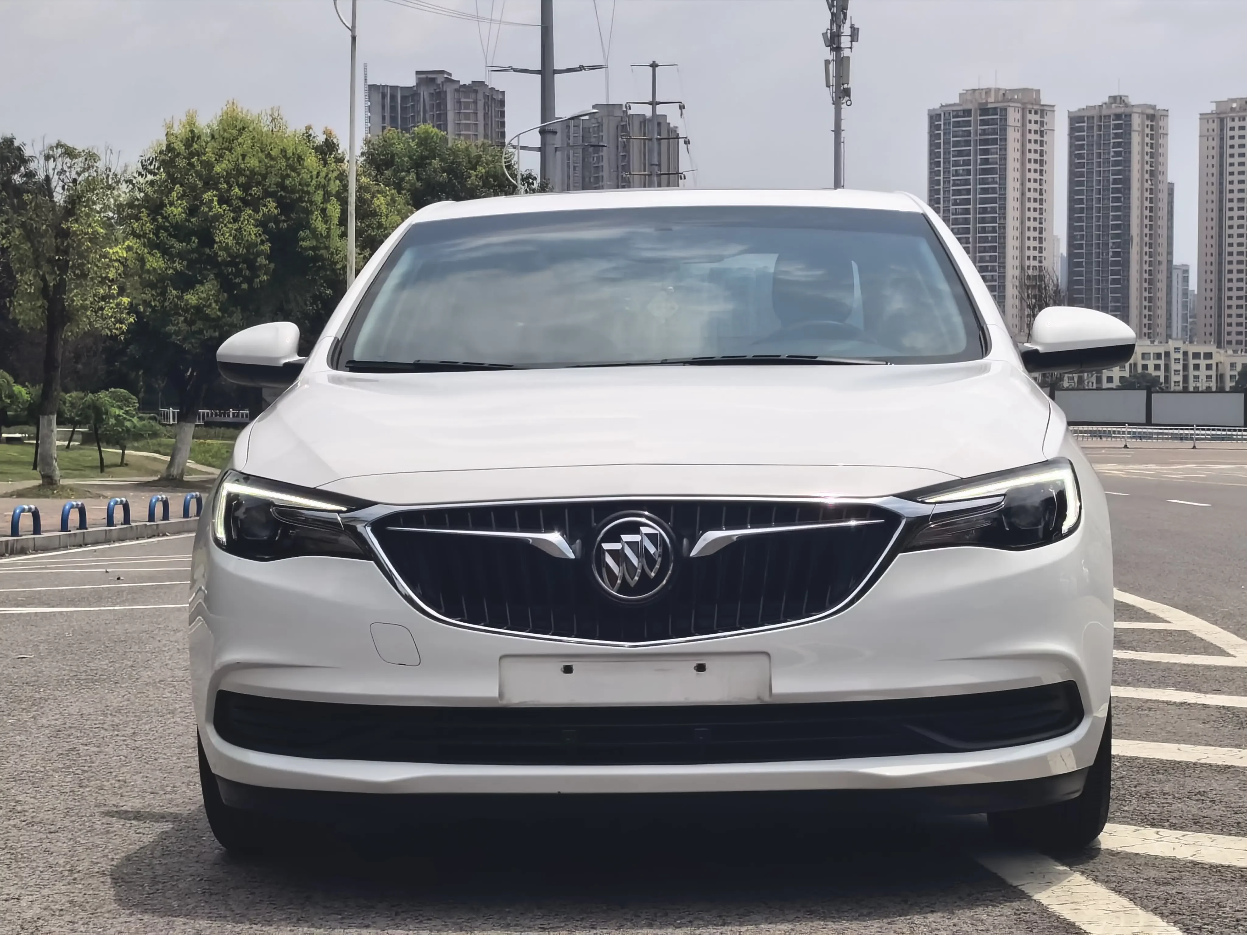 Buick Yinglang