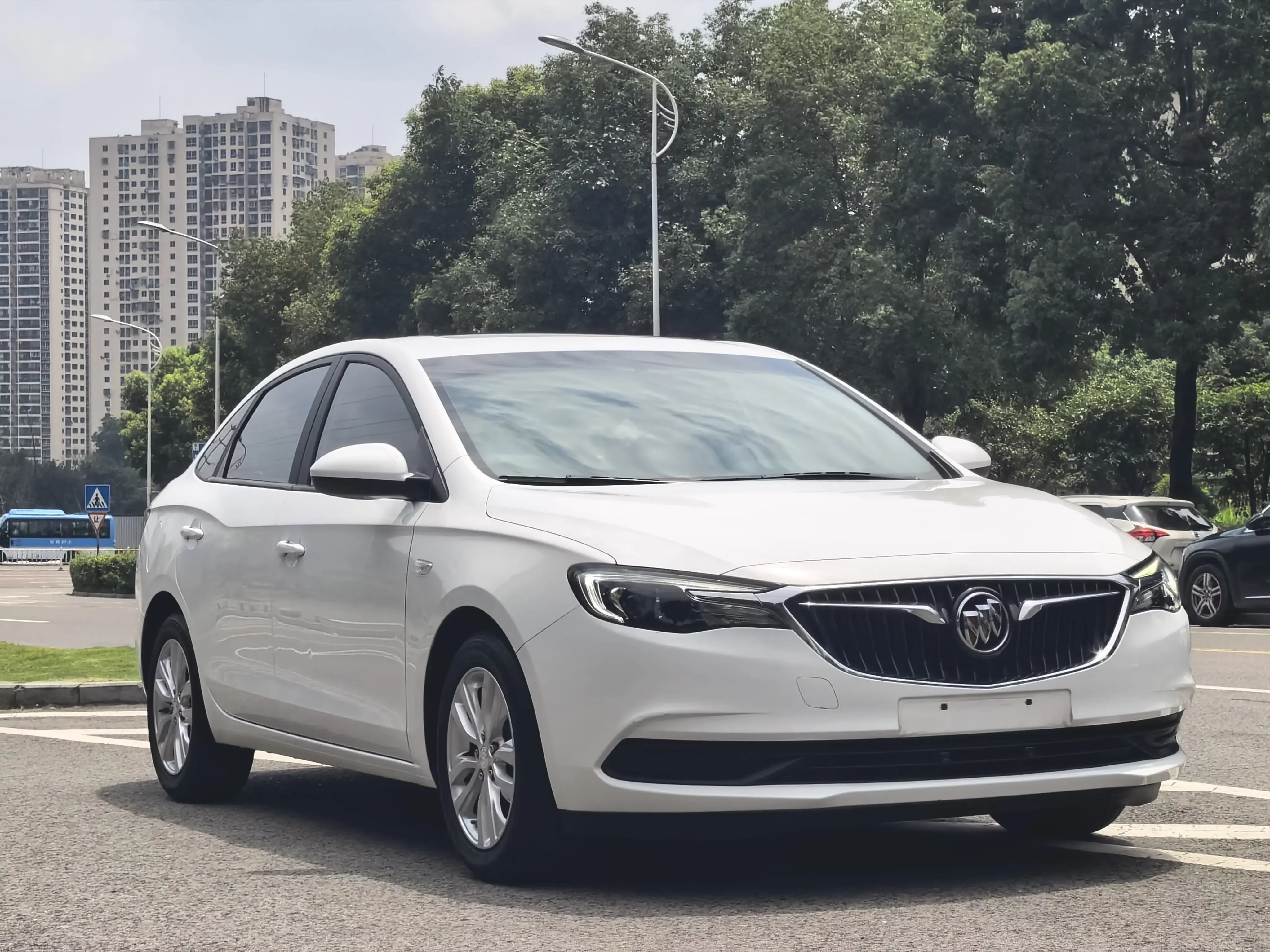 Buick Yinglang