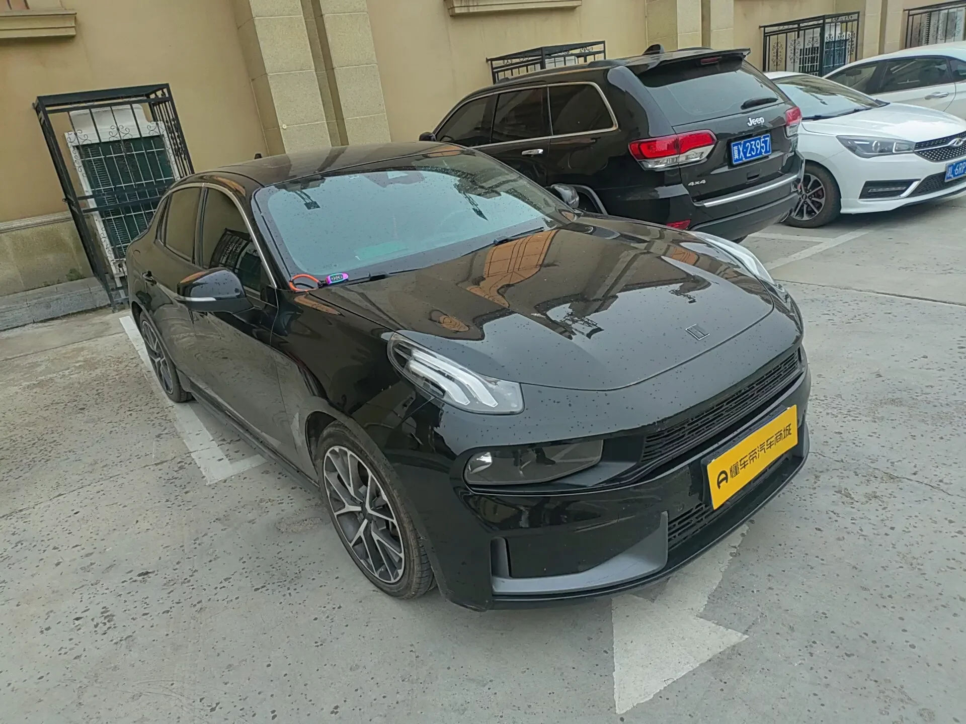 Lynk & Co 03