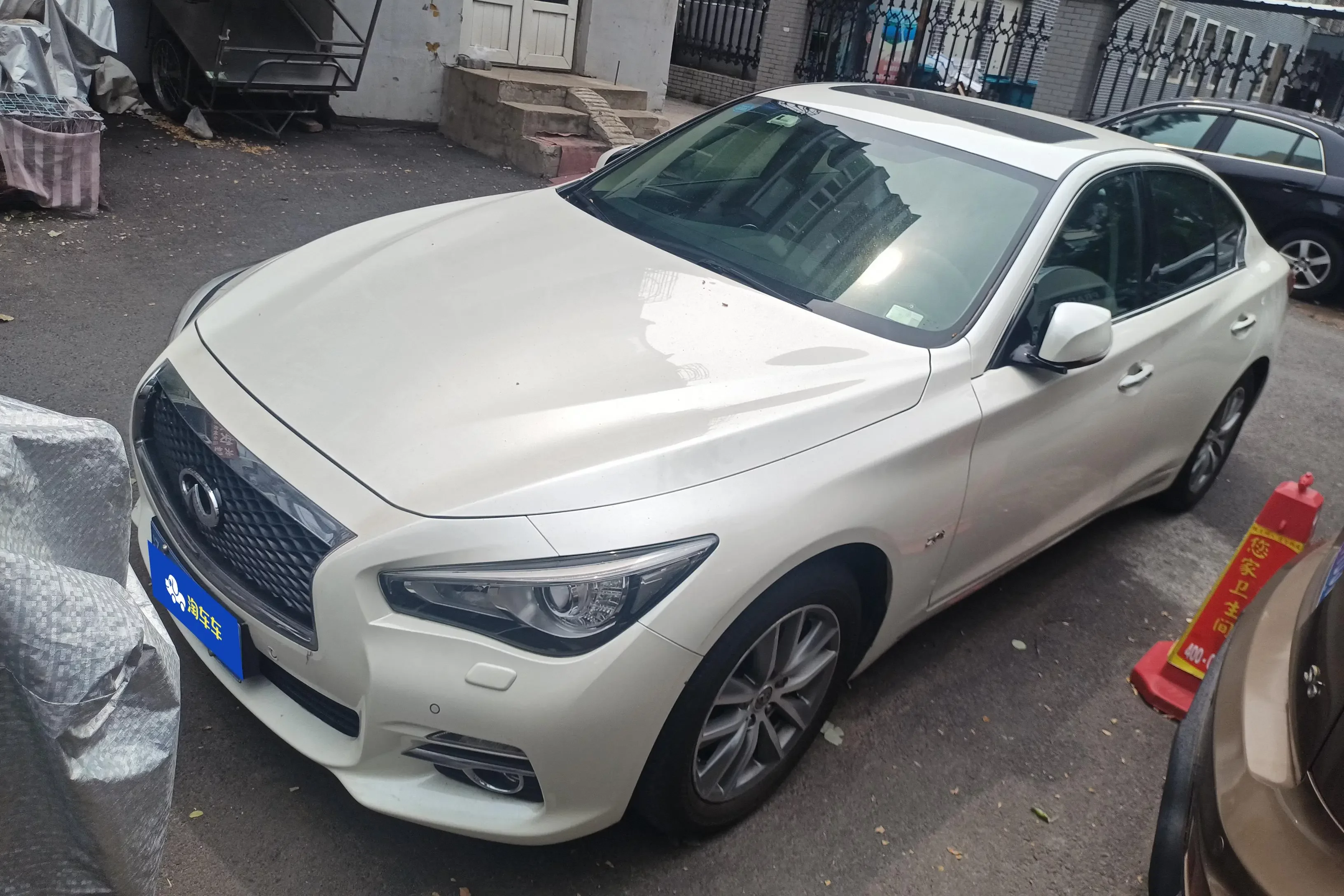 Infiniti Q50L  из Китая