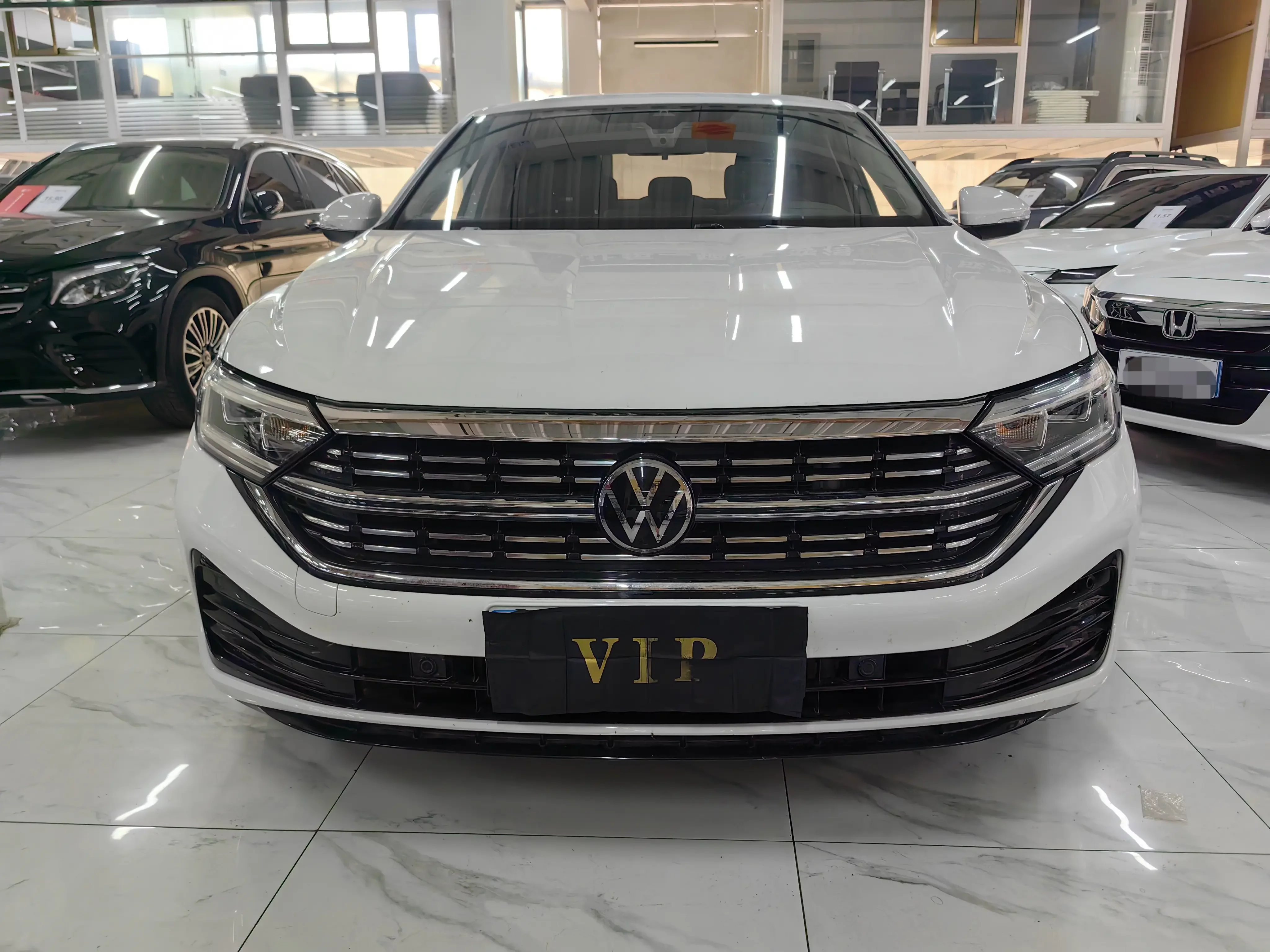 Volkswagen Sagitar