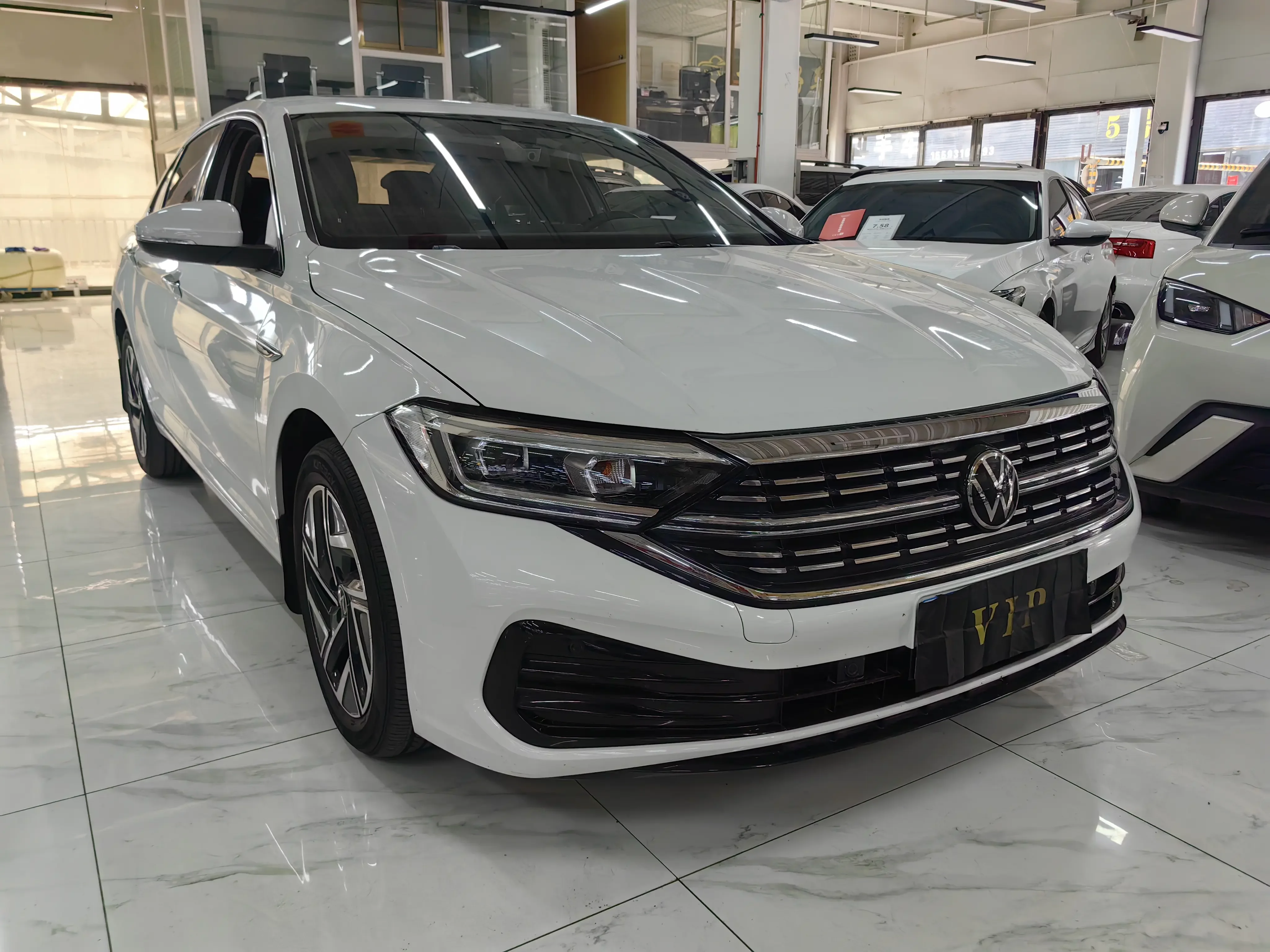 Volkswagen Sagitar