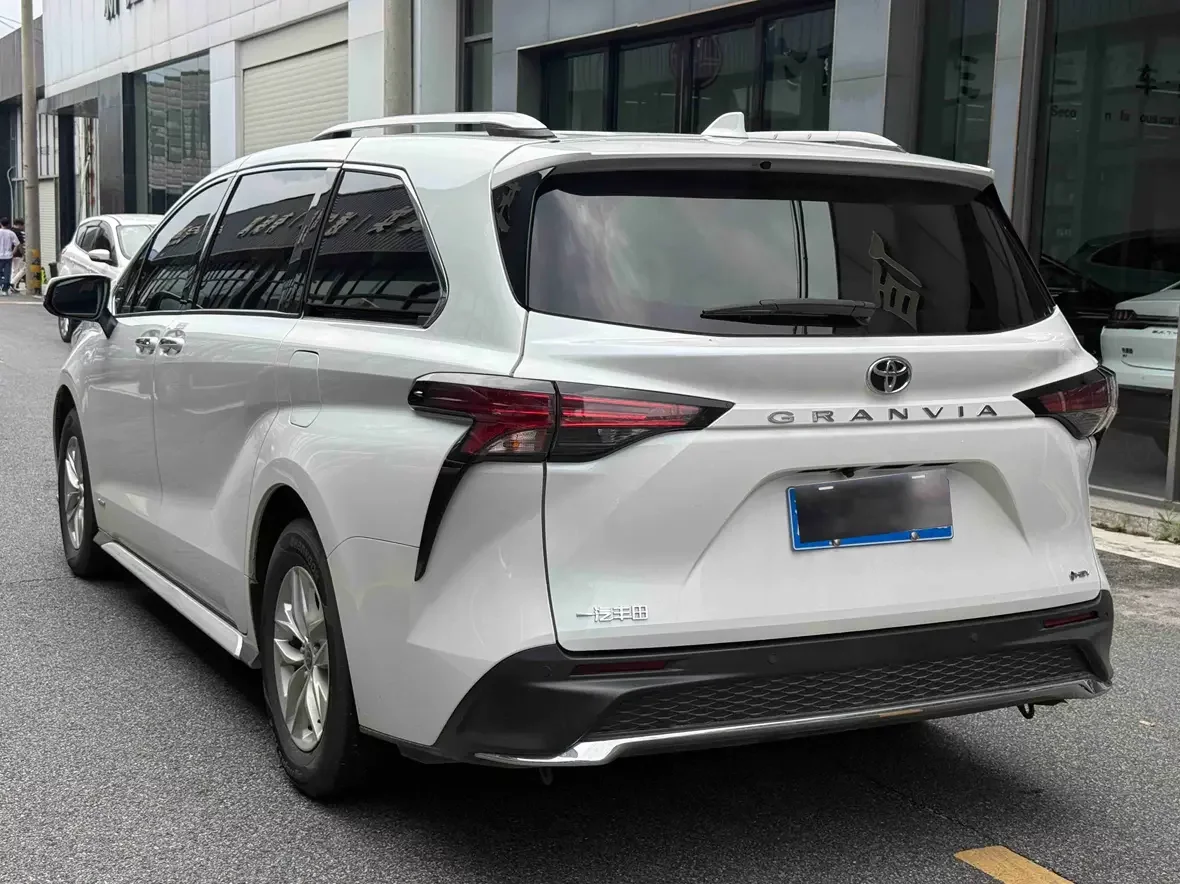 Toyota Granvia