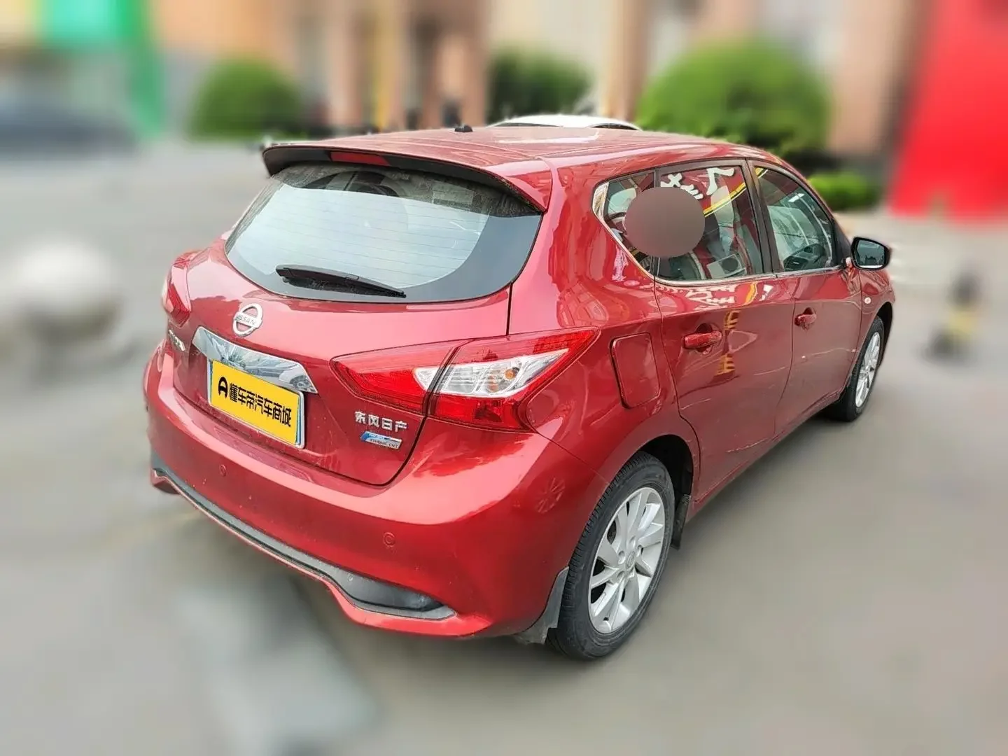 Nissan Tiida