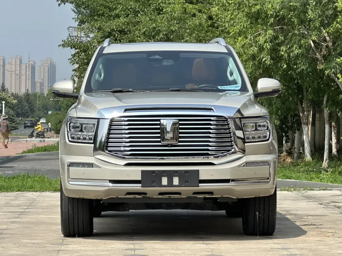 Tank 500 Hi4-T