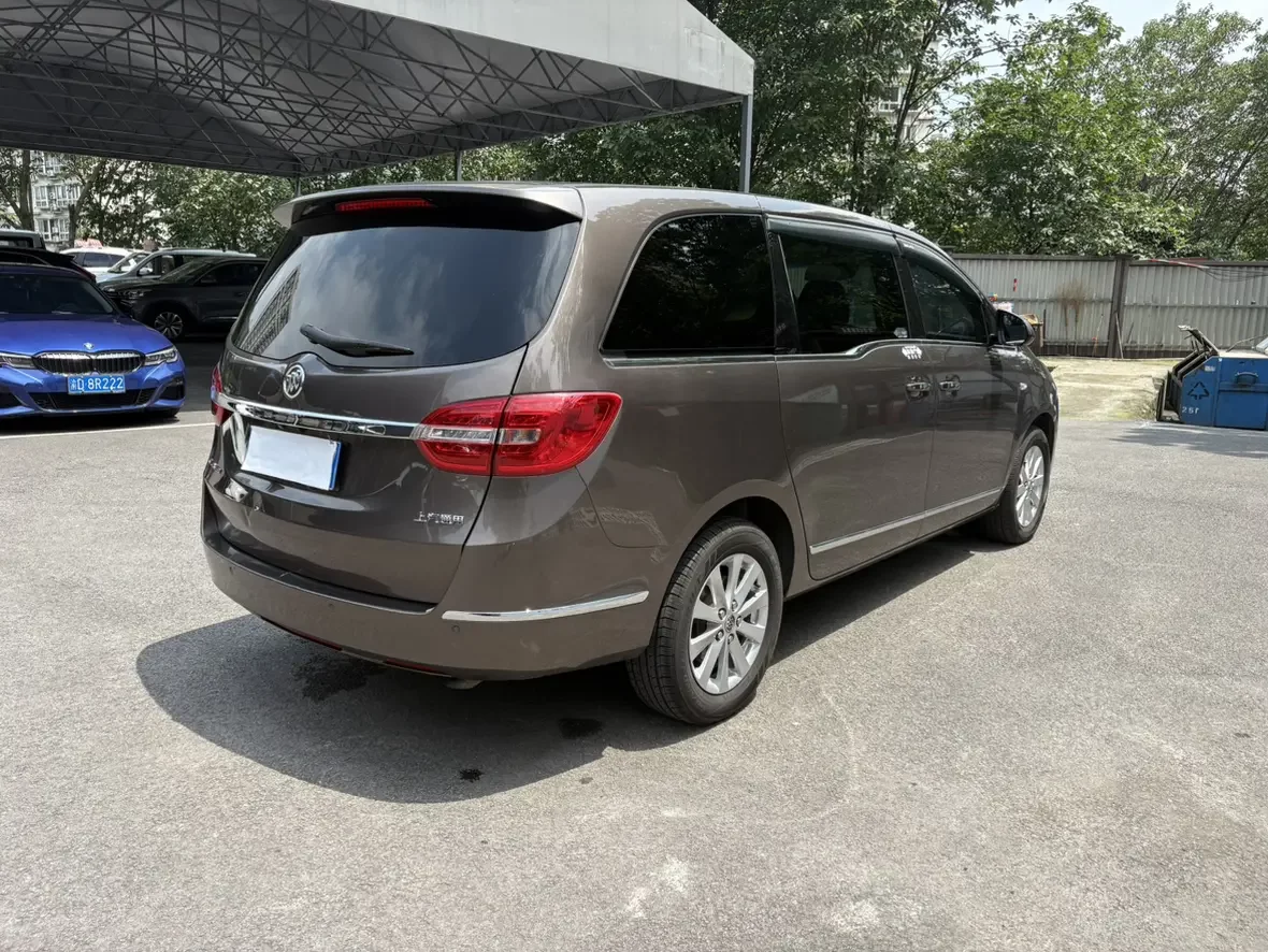 Buick GL8