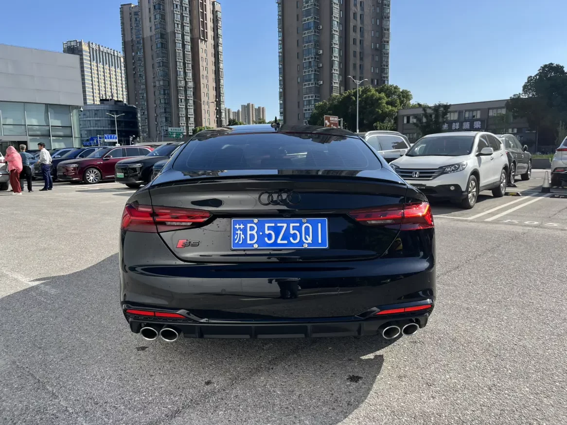 Audi S5