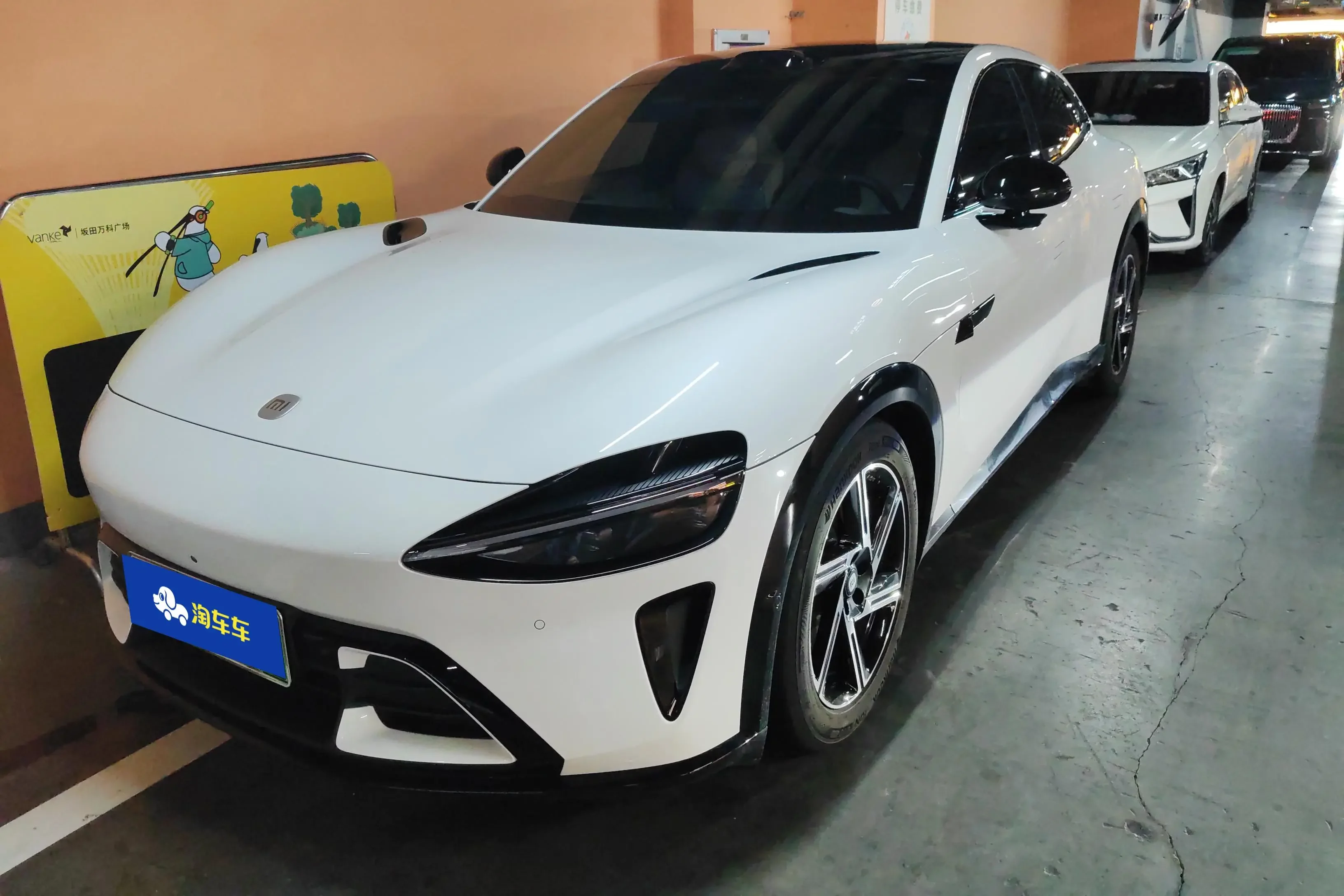 Xiaomi car Xiaomi YU7  из Китая