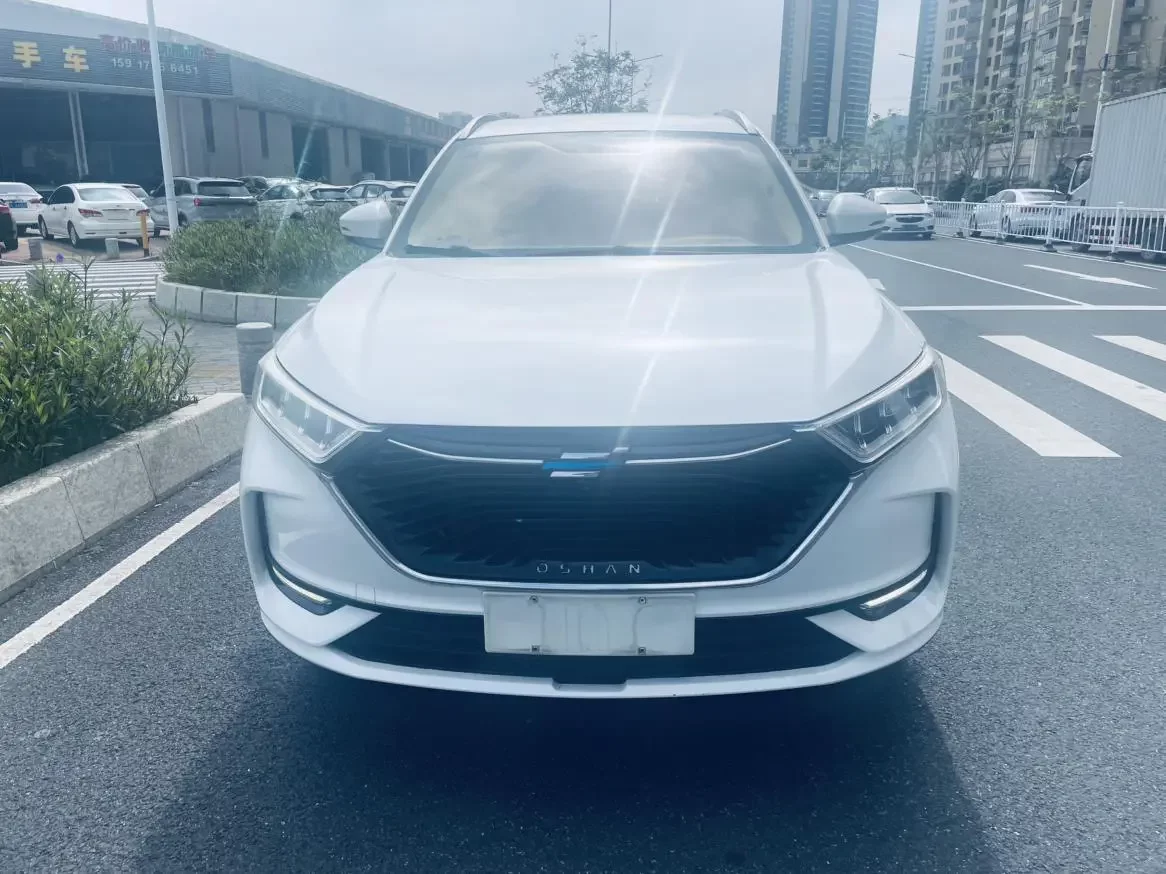 Oshan Changan Auchan X7