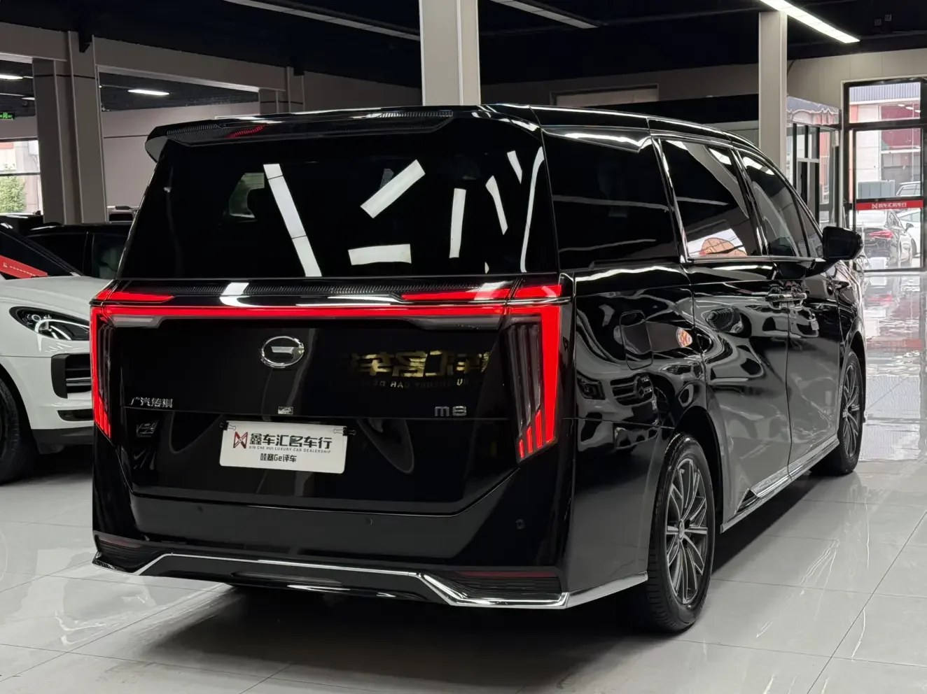 GAC Trumpchi M8