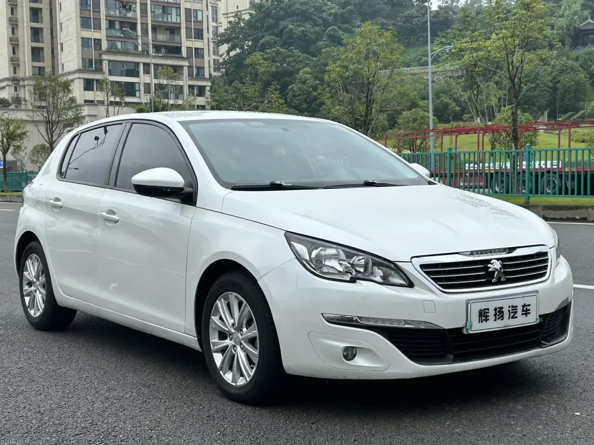 Peugeot 308S