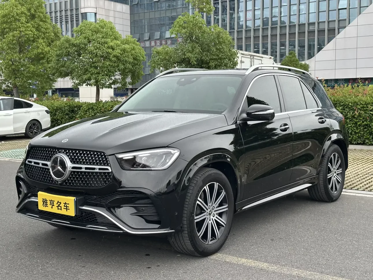 Mercedes-Benz GLE (Imported)